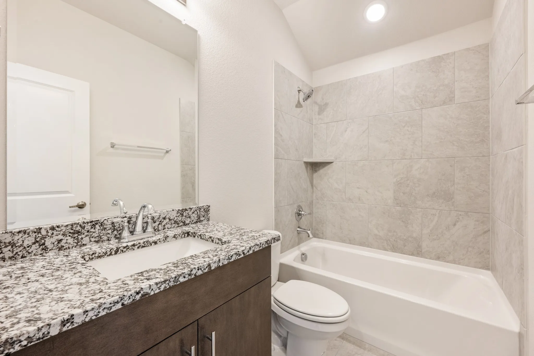 Single Family Residence For Sale in Kaufman County , 3666 Jordan Way, Kaufman, Texas 75142, 3 Bedroom, 2 Bathroom, 2 Garage spaces, 1,683 Sqft, built in 2025, New Construction - Complete, mls#21094906, Real Estate Agent in Kaufman, Homes For Sale in Kaufman county, Homes For Sale in Kaufman, Realtor in Kaufman Texas, Real Estate Brokerage Independent Realty Texas, Luminita Cordes Realtor