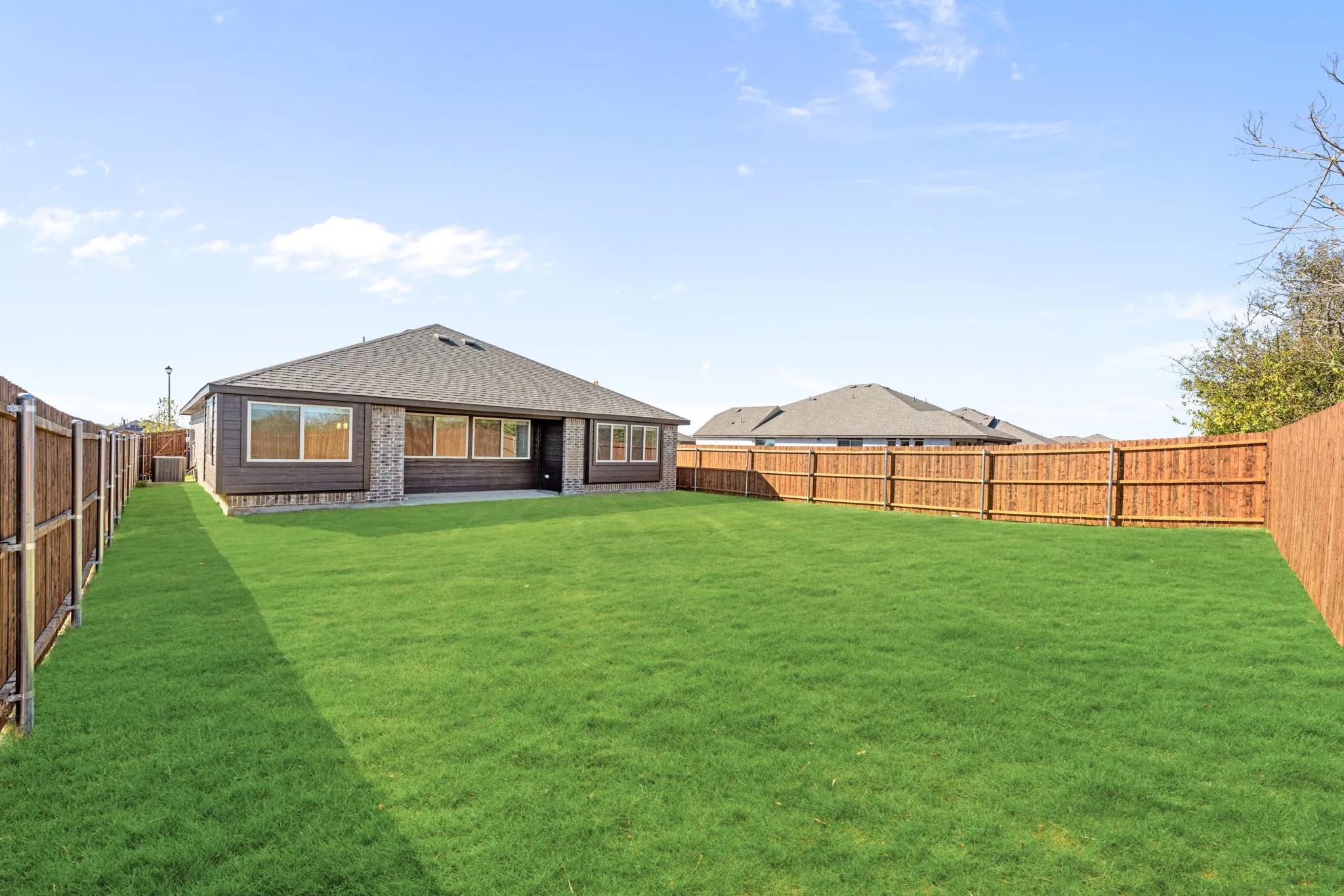 Single Family Residence For Sale in Kaufman County , 3666 Jordan Way, Kaufman, Texas 75142, 3 Bedroom, 2 Bathroom, 2 Garage spaces, 1,683 Sqft, built in 2025, New Construction - Complete, mls#21094906, Real Estate Agent in Kaufman, Homes For Sale in Kaufman county, Homes For Sale in Kaufman, Realtor in Kaufman Texas, Real Estate Brokerage Independent Realty Texas, Luminita Cordes Realtor
