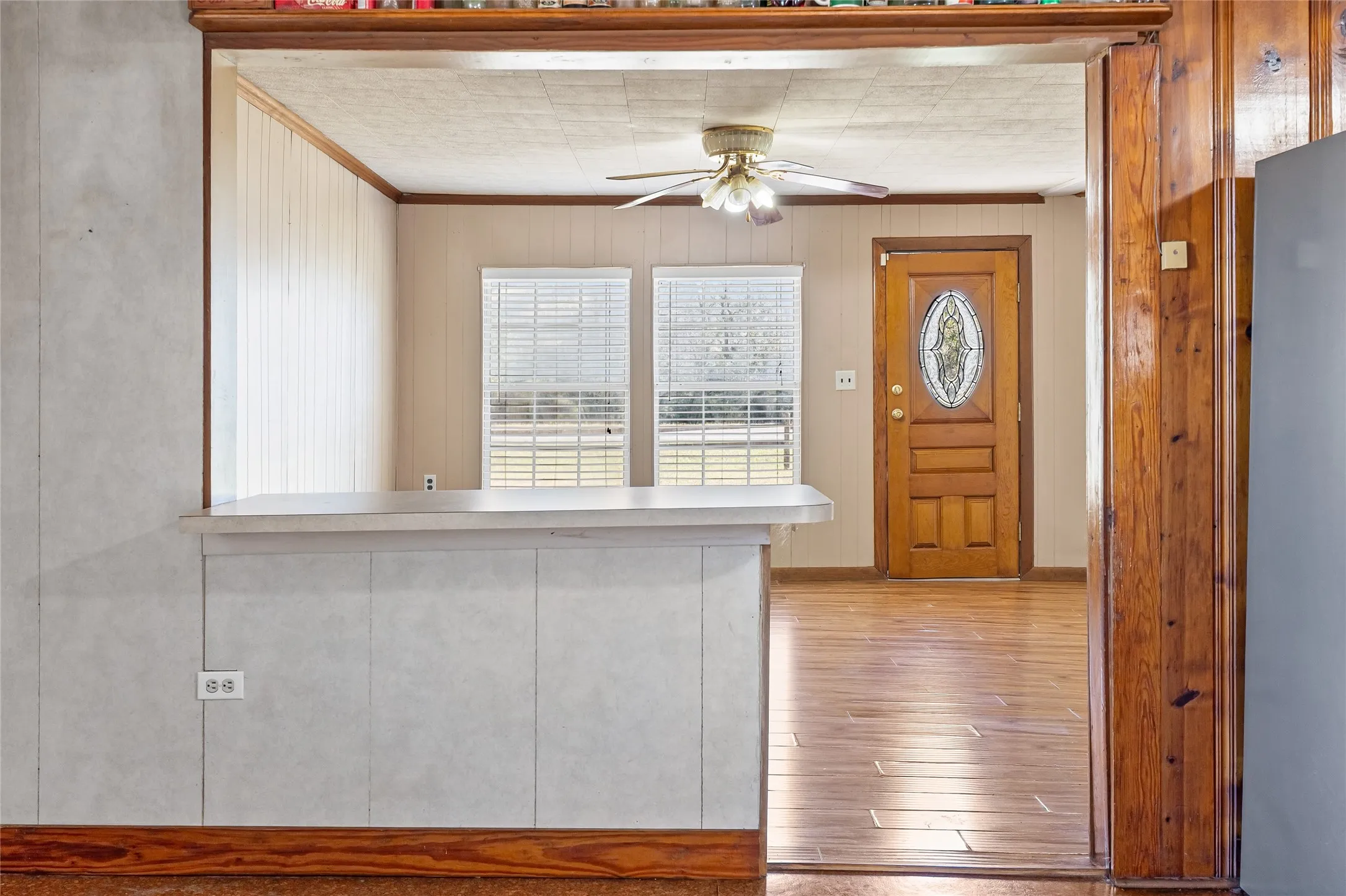 Single Family Residence For Sale in Fannin County , 962 Hwy 50, Ladonia, Texas 75449, 2 Bedroom, 2 Bathroom, 2 Garage spaces, 1,460 Sqft, built in 1949, mls#21093565, Real Estate Agent in Ladonia, Homes For Sale in Fannin county, Homes For Sale in Ladonia, Realtor in Ladonia Texas, Real Estate Brokerage Independent Realty Texas, Luminita Cordes Realtor