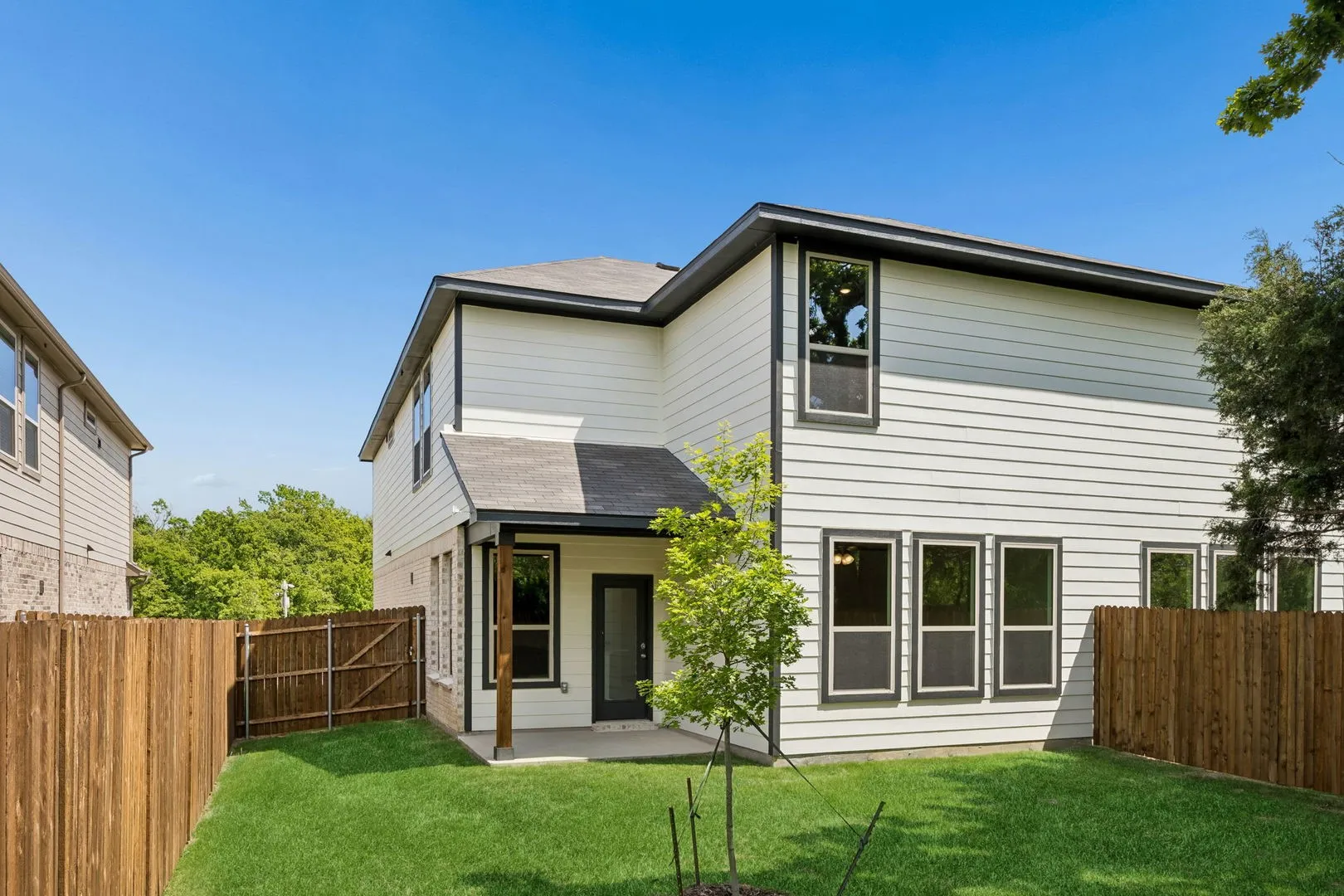 Duplex For Sale in Denton County , 504-506 Trailhead Lane, Denton, Texas 76205, 8 Bedroom, 6 Bathroom, 2 Garage spaces, 0 Sqft, built in 2025, New Construction - Complete, mls#21095115, Real Estate Agent in Denton, Homes For Sale in Denton county, Homes For Sale in Denton, Realtor in Denton Texas, Real Estate Brokerage Independent Realty Texas, Luminita Cordes Realtor