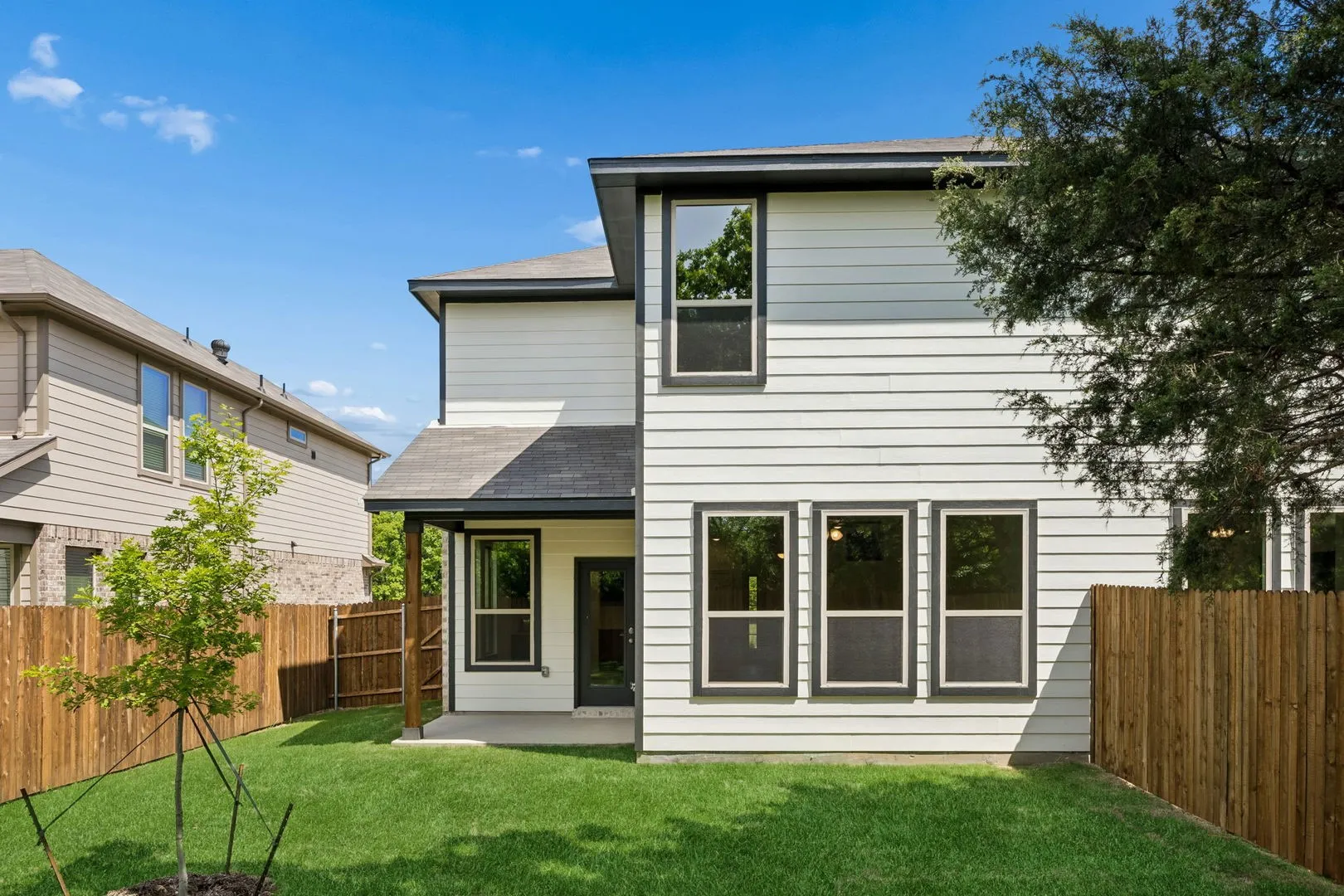 Duplex For Sale in Denton County , 504-506 Trailhead Lane, Denton, Texas 76205, 8 Bedroom, 6 Bathroom, 2 Garage spaces, 0 Sqft, built in 2025, New Construction - Complete, mls#21095115, Real Estate Agent in Denton, Homes For Sale in Denton county, Homes For Sale in Denton, Realtor in Denton Texas, Real Estate Brokerage Independent Realty Texas, Luminita Cordes Realtor