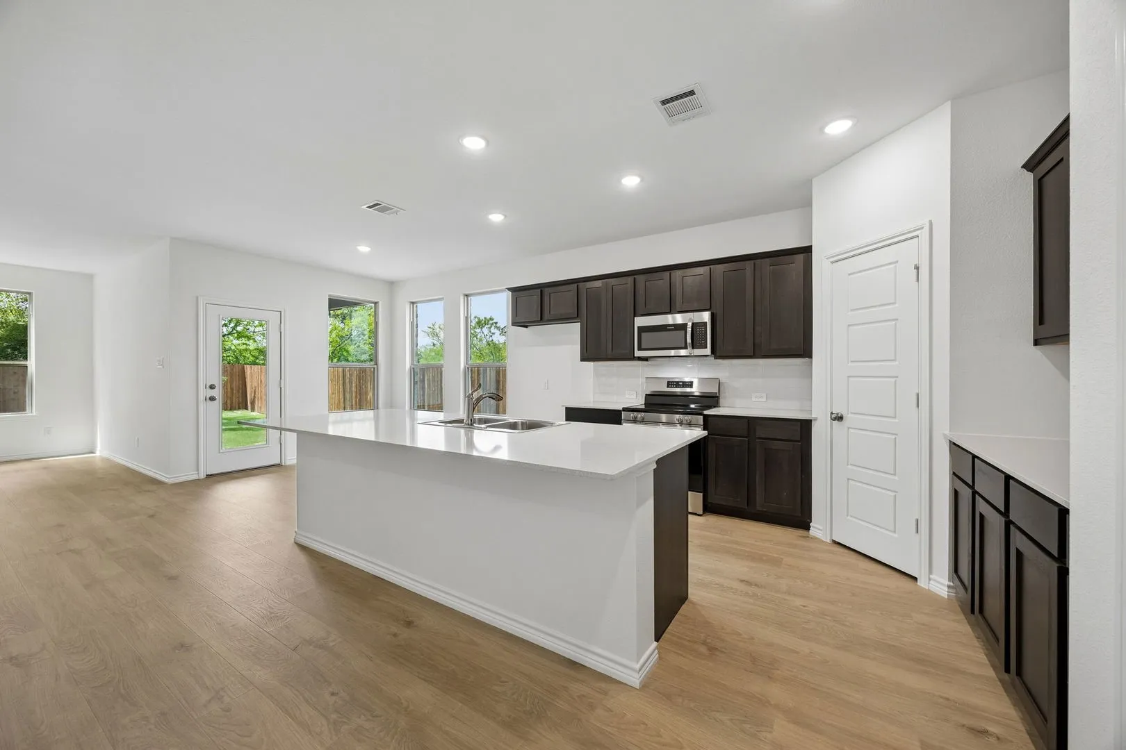 Duplex For Sale in Denton County , 504-506 Trailhead Lane, Denton, Texas 76205, 8 Bedroom, 6 Bathroom, 2 Garage spaces, 0 Sqft, built in 2025, New Construction - Complete, mls#21095115, Real Estate Agent in Denton, Homes For Sale in Denton county, Homes For Sale in Denton, Realtor in Denton Texas, Real Estate Brokerage Independent Realty Texas, Luminita Cordes Realtor