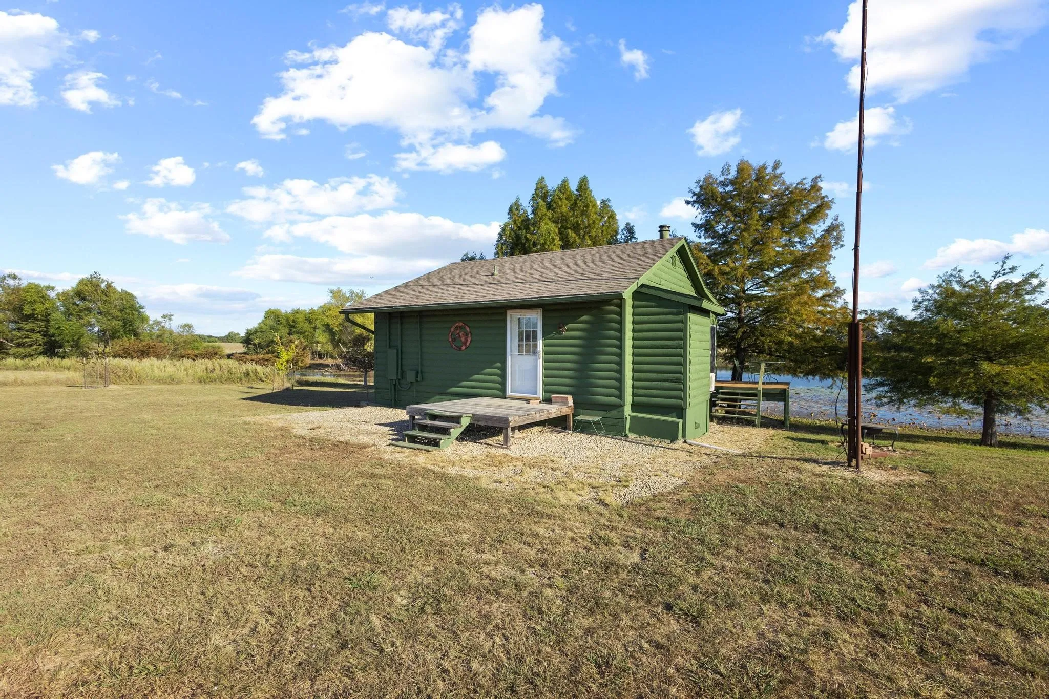 Charming cabin is perfect spot for weekend recreation