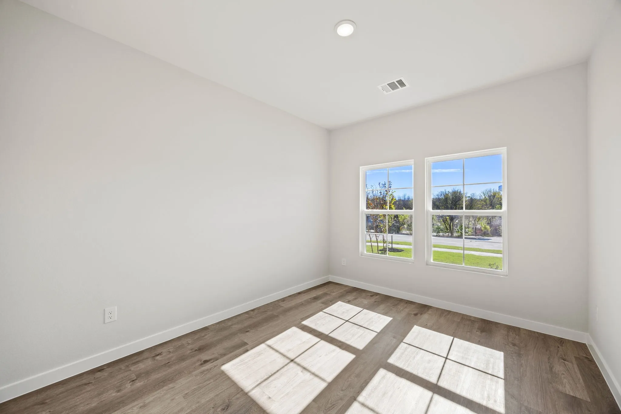 Single Family Residence For Sale in Tarrant County , 1001 Park Oak Lane, Crowley, Texas 76036, 3 Bedroom, 2 Bathroom, 2 Garage spaces, 1,786 Sqft, built in 2025, New Construction - Complete, mls#21095372, Real Estate Agent in Crowley, Homes For Sale in Tarrant county, Homes For Sale in Crowley, Realtor in Crowley Texas, Real Estate Brokerage Independent Realty Texas, Luminita Cordes Realtor