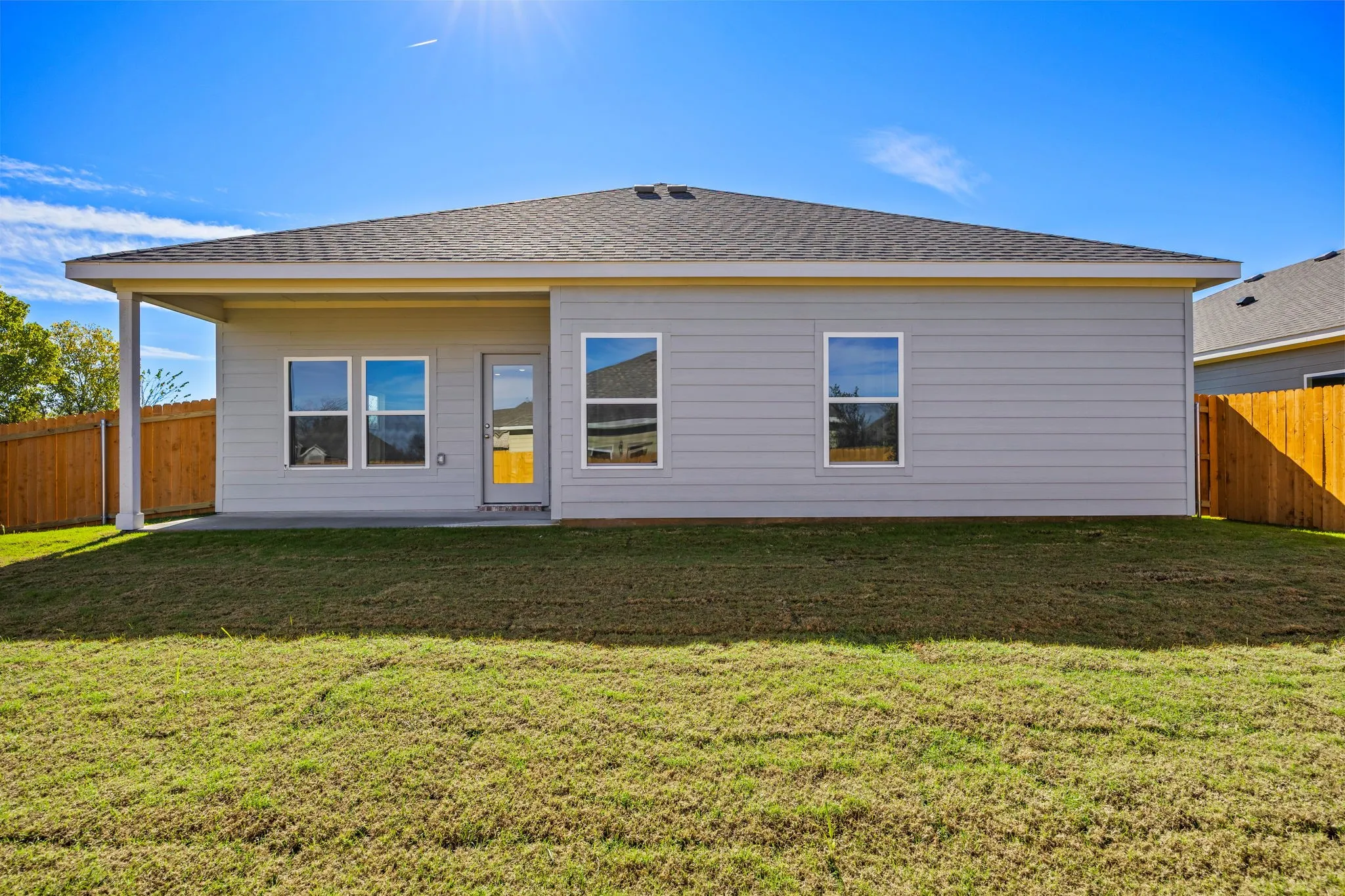 Single Family Residence For Sale in Tarrant County , 1001 Park Oak Lane, Crowley, Texas 76036, 3 Bedroom, 2 Bathroom, 2 Garage spaces, 1,786 Sqft, built in 2025, New Construction - Complete, mls#21095372, Real Estate Agent in Crowley, Homes For Sale in Tarrant county, Homes For Sale in Crowley, Realtor in Crowley Texas, Real Estate Brokerage Independent Realty Texas, Luminita Cordes Realtor