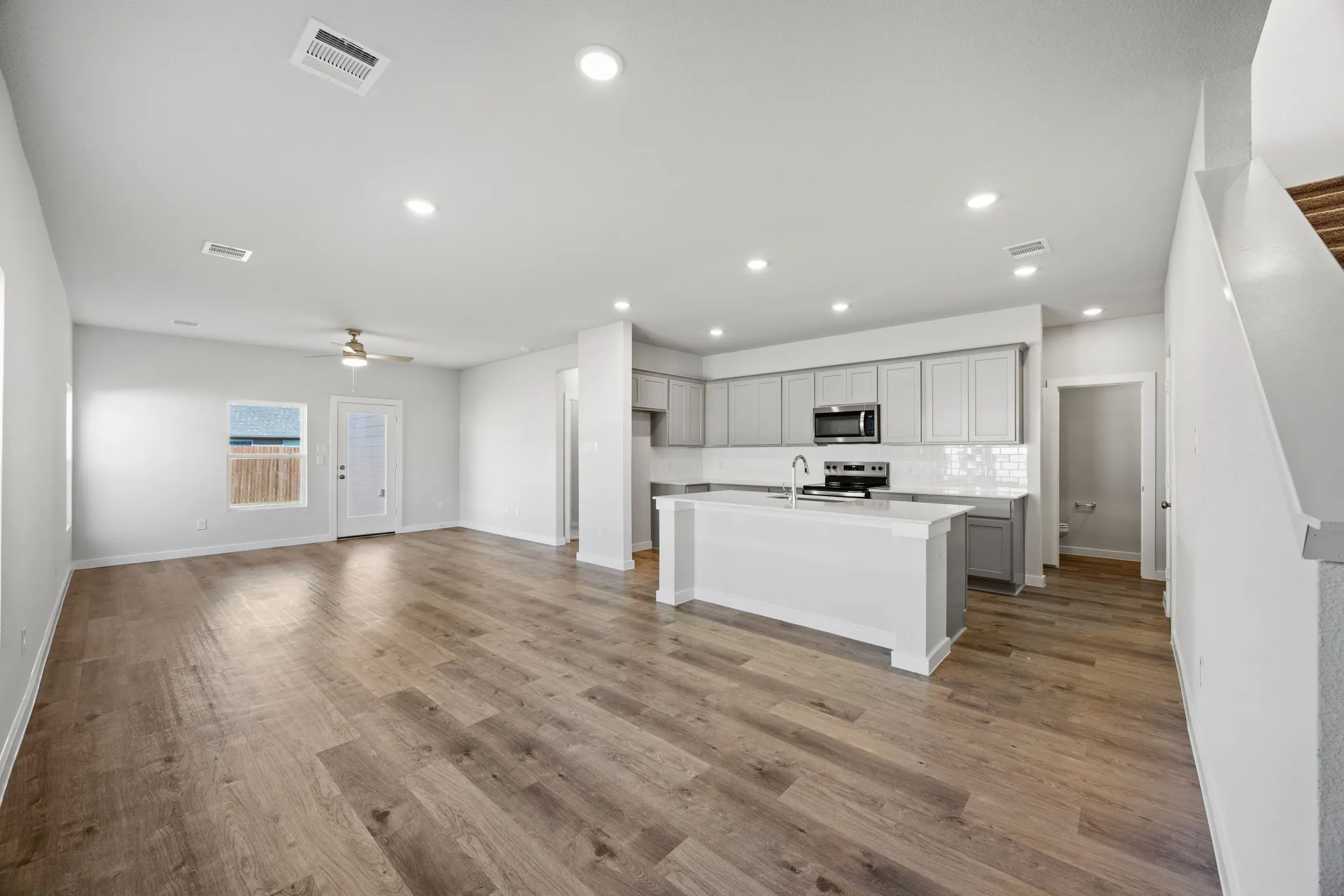 Single Family Residence For Sale in Tarrant County , 1017 Park Oak Lane, Crowley, Texas 76036, 4 Bedroom, 3 Bathroom, 2 Garage spaces, 2,260 Sqft, built in 2025, New Construction - Complete, mls#21095390, Real Estate Agent in Crowley, Homes For Sale in Tarrant county, Homes For Sale in Crowley, Realtor in Crowley Texas, Real Estate Brokerage Independent Realty Texas, Luminita Cordes Realtor
