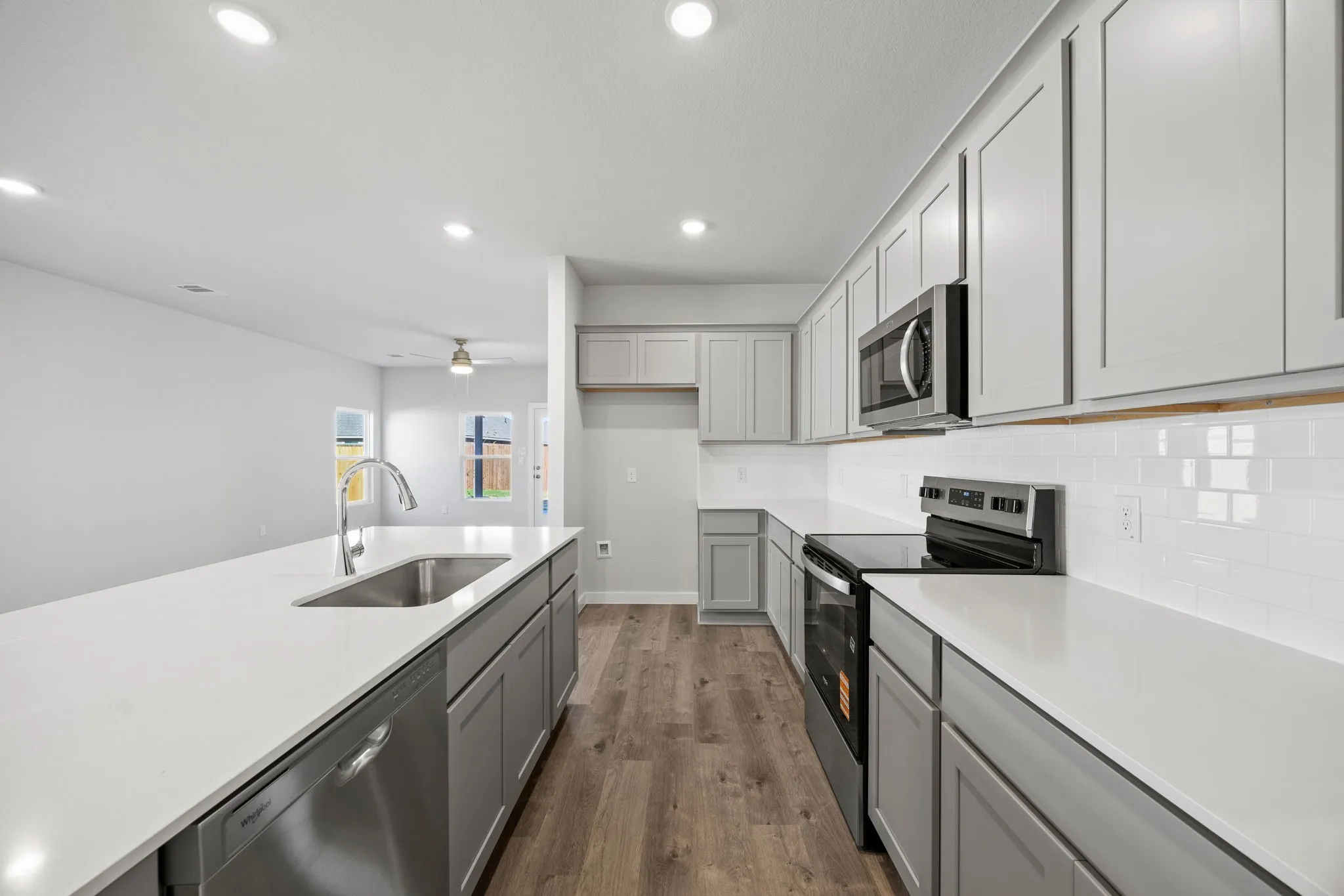 Single Family Residence For Sale in Tarrant County , 1017 Park Oak Lane, Crowley, Texas 76036, 4 Bedroom, 3 Bathroom, 2 Garage spaces, 2,260 Sqft, built in 2025, New Construction - Complete, mls#21095390, Real Estate Agent in Crowley, Homes For Sale in Tarrant county, Homes For Sale in Crowley, Realtor in Crowley Texas, Real Estate Brokerage Independent Realty Texas, Luminita Cordes Realtor