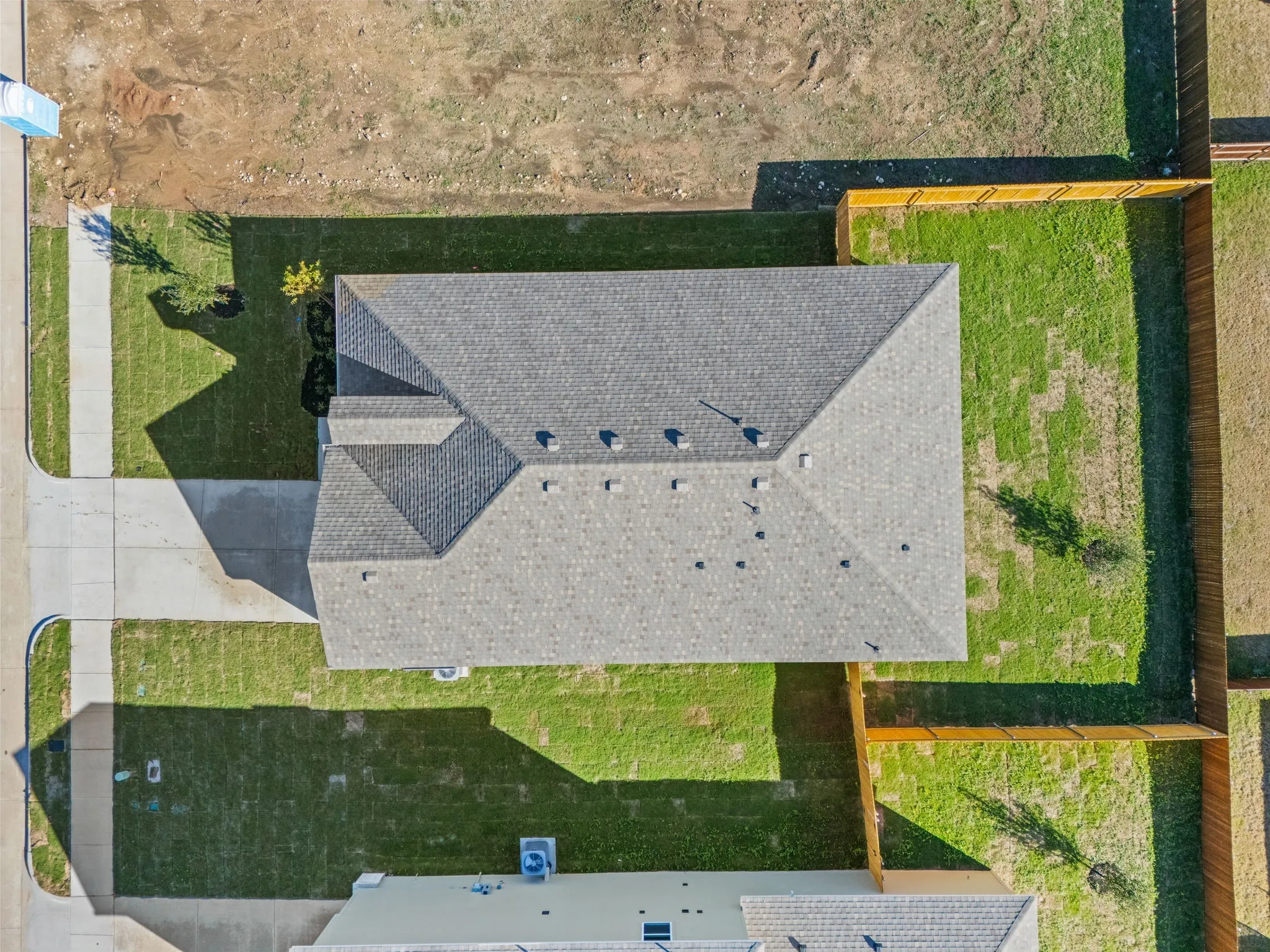 Single Family Residence For Sale in Tarrant County , 1048 Miraverde Trail, Crowley, Texas 76036, 3 Bedroom, 2 Bathroom, 2 Garage spaces, 1,786 Sqft, built in 2025, New Construction - Complete, mls#21095397, Real Estate Agent in Crowley, Homes For Sale in Tarrant county, Homes For Sale in Crowley, Realtor in Crowley Texas, Real Estate Brokerage Independent Realty Texas, Luminita Cordes Realtor