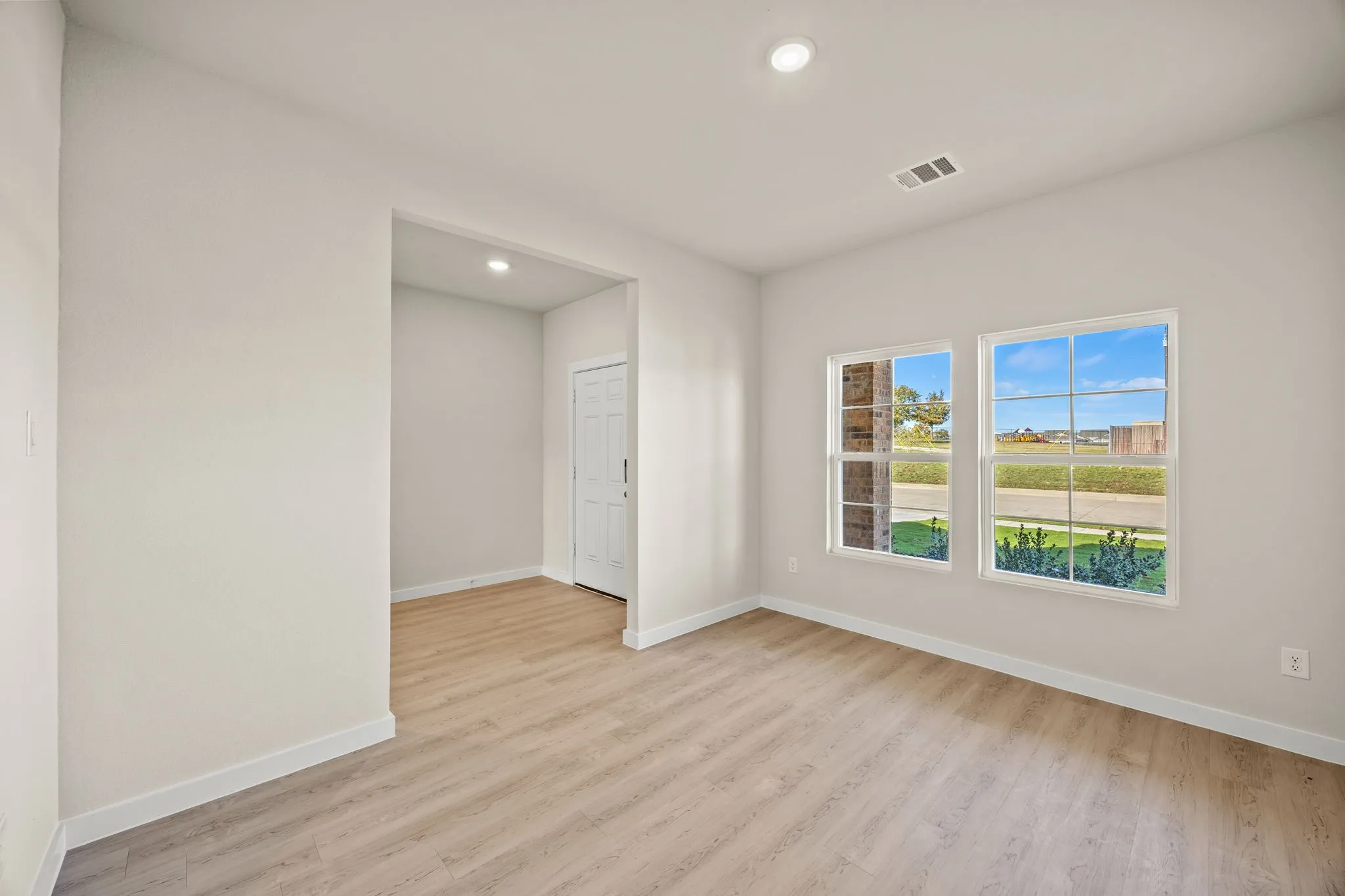 Single Family Residence For Sale in Tarrant County , 1048 Miraverde Trail, Crowley, Texas 76036, 3 Bedroom, 2 Bathroom, 2 Garage spaces, 1,786 Sqft, built in 2025, New Construction - Complete, mls#21095397, Real Estate Agent in Crowley, Homes For Sale in Tarrant county, Homes For Sale in Crowley, Realtor in Crowley Texas, Real Estate Brokerage Independent Realty Texas, Luminita Cordes Realtor