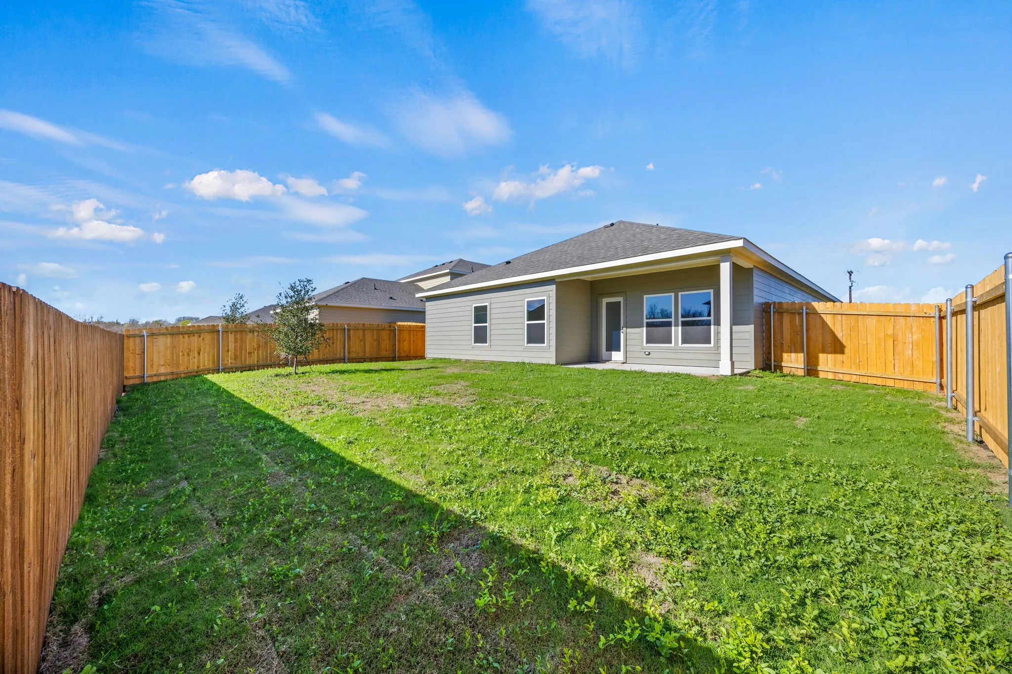Single Family Residence For Sale in Tarrant County , 1048 Miraverde Trail, Crowley, Texas 76036, 3 Bedroom, 2 Bathroom, 2 Garage spaces, 1,786 Sqft, built in 2025, New Construction - Complete, mls#21095397, Real Estate Agent in Crowley, Homes For Sale in Tarrant county, Homes For Sale in Crowley, Realtor in Crowley Texas, Real Estate Brokerage Independent Realty Texas, Luminita Cordes Realtor