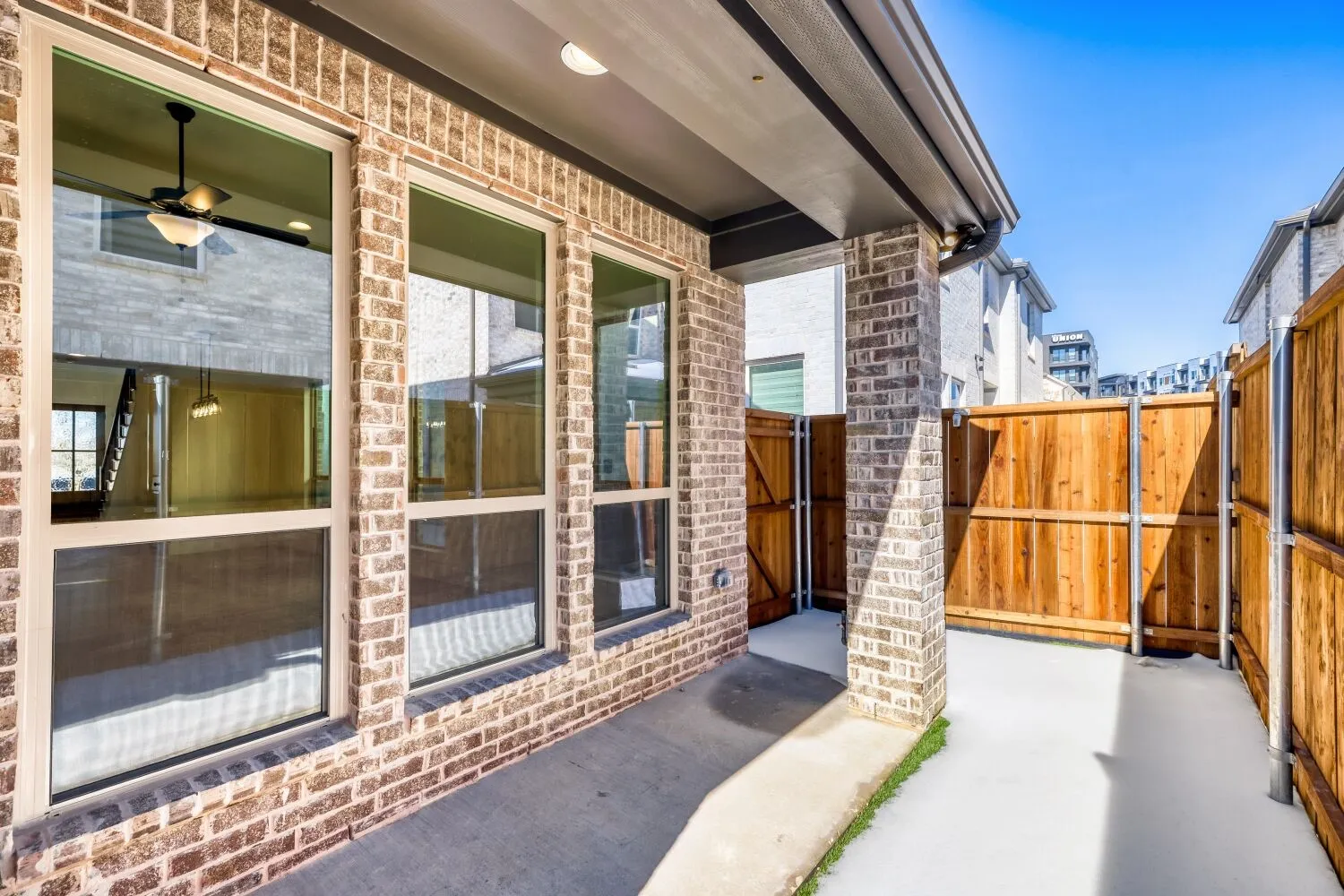 Townhouse For Sale in Denton County , 609 Damsel June Street, Lewisville, Texas 75056, 3 Bedroom, 3 Bathroom, 2 Garage spaces, 2,424 Sqft, built in 2025, New Construction - Complete, mls#21095604, Real Estate Agent in Lewisville, Homes For Sale in Denton county, Homes For Sale in Lewisville, Realtor in Lewisville Texas, Real Estate Brokerage Independent Realty Texas, Luminita Cordes Realtor