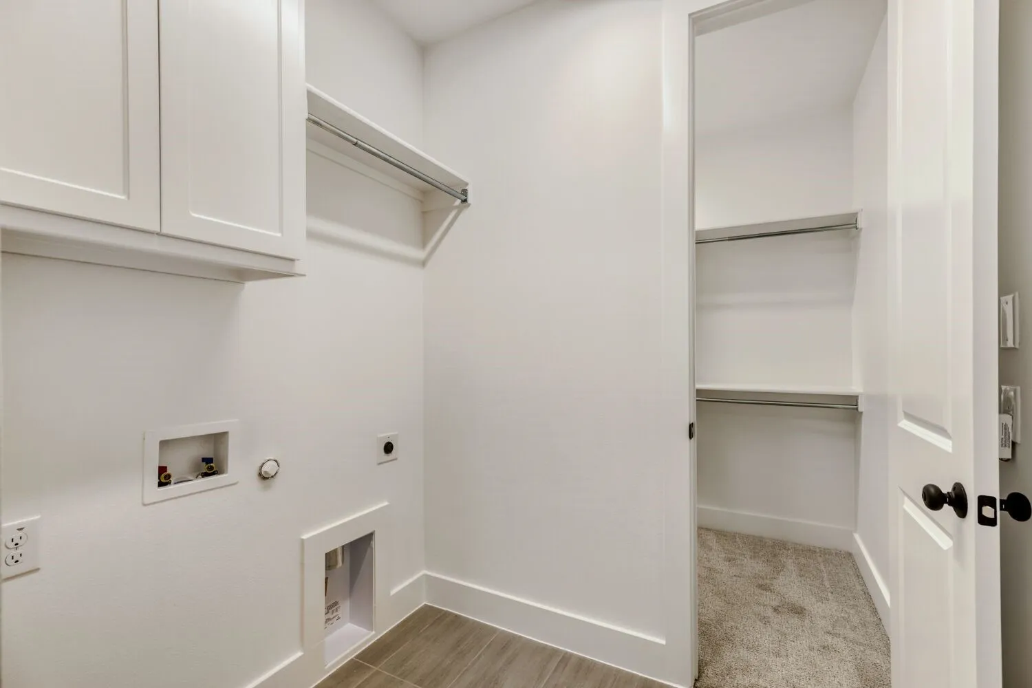 Townhouse For Sale in Denton County , 609 Damsel June Street, Lewisville, Texas 75056, 3 Bedroom, 3 Bathroom, 2 Garage spaces, 2,424 Sqft, built in 2025, New Construction - Complete, mls#21095604, Real Estate Agent in Lewisville, Homes For Sale in Denton county, Homes For Sale in Lewisville, Realtor in Lewisville Texas, Real Estate Brokerage Independent Realty Texas, Luminita Cordes Realtor