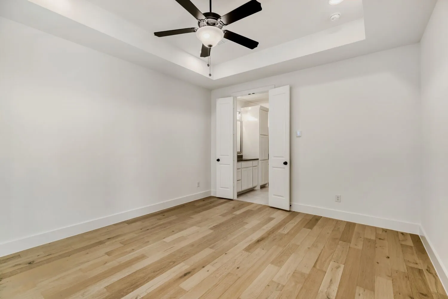 Townhouse For Sale in Denton County , 609 Damsel June Street, Lewisville, Texas 75056, 3 Bedroom, 3 Bathroom, 2 Garage spaces, 2,424 Sqft, built in 2025, New Construction - Complete, mls#21095604, Real Estate Agent in Lewisville, Homes For Sale in Denton county, Homes For Sale in Lewisville, Realtor in Lewisville Texas, Real Estate Brokerage Independent Realty Texas, Luminita Cordes Realtor