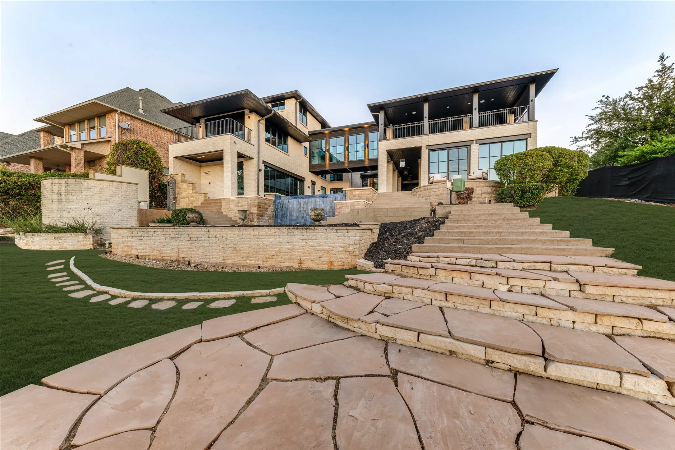 Single Family Residence For Sale in Denton County , 3111 Lake Creek Drive, Highland Village, Texas 75077, 8 Bedroom, 12 Bathroom, 3 Garage spaces, 10,672 Sqft, built in 2004, mls#21094479, Real Estate Agent in Highland Village, Homes For Sale in Denton county, Homes For Sale in Highland Village, Realtor in Highland Village Texas, Real Estate Brokerage Independent Realty Texas, Luminita Cordes Realtor
