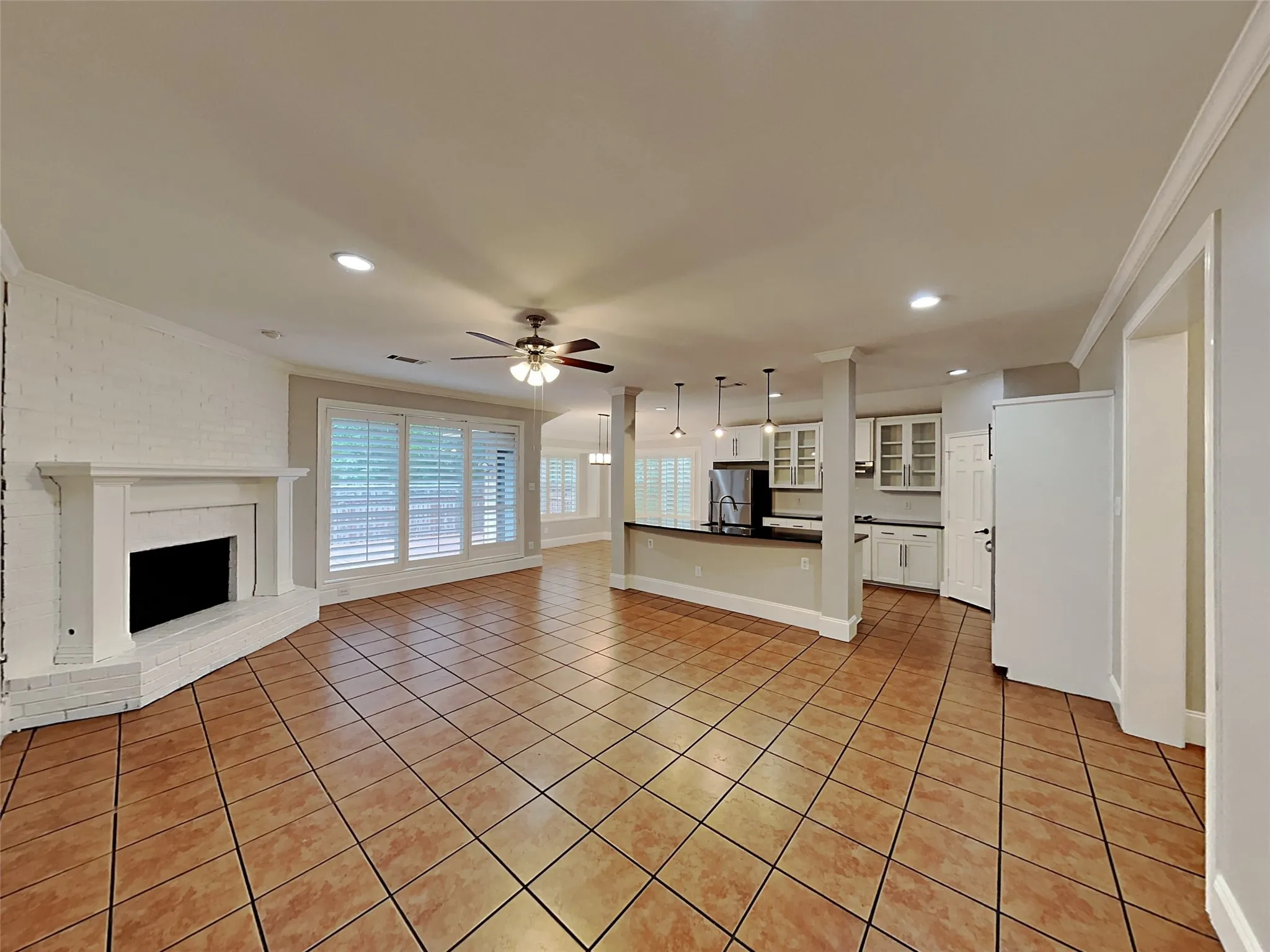 Single Family Residence For Sale in Dallas County , 2001 San Simeon Drive, Mesquite, Texas 75181, 3 Bedroom, 2 Bathroom, 2 Garage spaces, 2,059 Sqft, built in 2001, mls#21095711, Real Estate Agent in Mesquite, Homes For Sale in Dallas county, Homes For Sale in Mesquite, Realtor in Mesquite Texas, Real Estate Brokerage Independent Realty Texas, Luminita Cordes Realtor