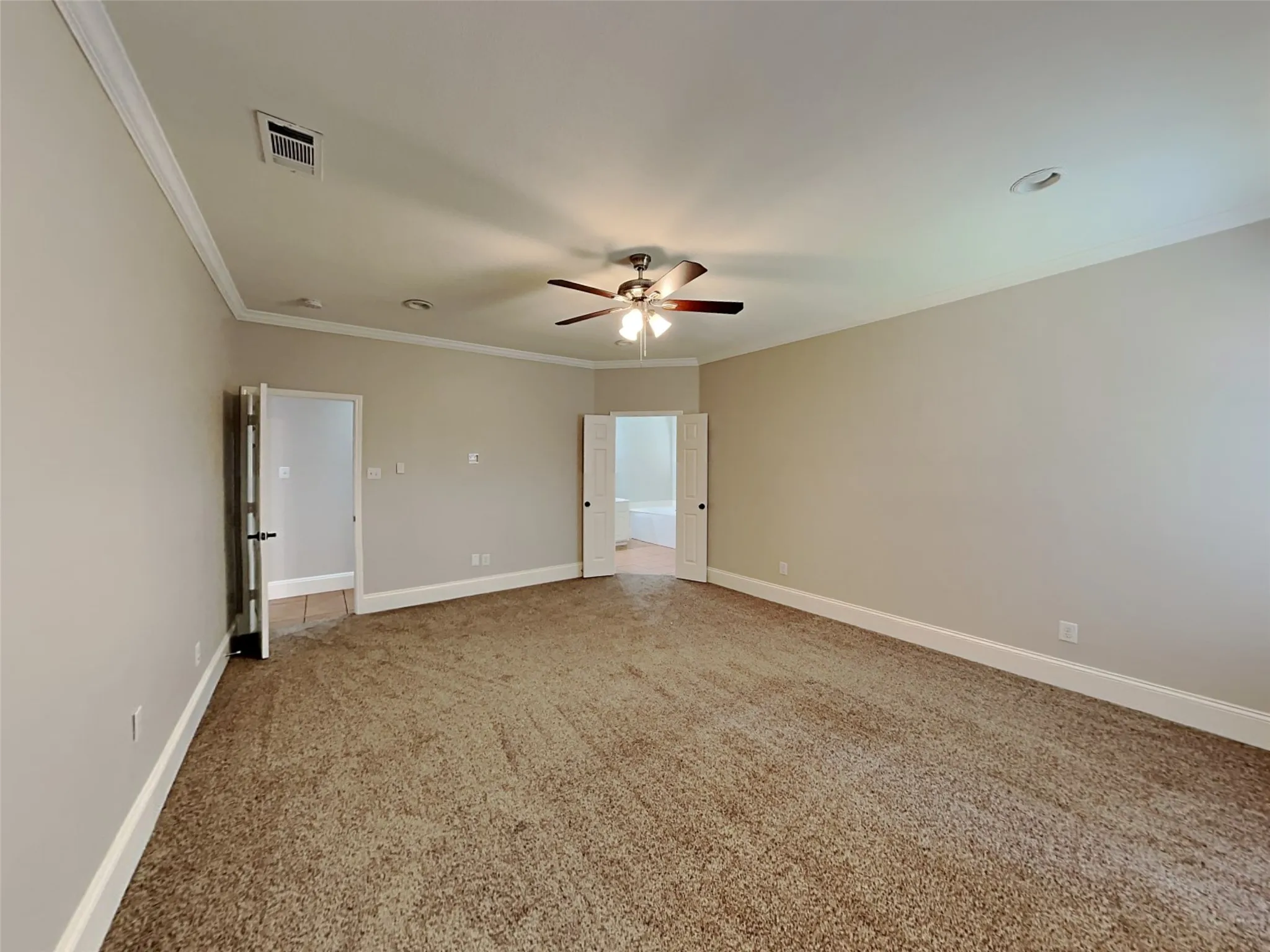 Single Family Residence For Sale in Dallas County , 2001 San Simeon Drive, Mesquite, Texas 75181, 3 Bedroom, 2 Bathroom, 2 Garage spaces, 2,059 Sqft, built in 2001, mls#21095711, Real Estate Agent in Mesquite, Homes For Sale in Dallas county, Homes For Sale in Mesquite, Realtor in Mesquite Texas, Real Estate Brokerage Independent Realty Texas, Luminita Cordes Realtor