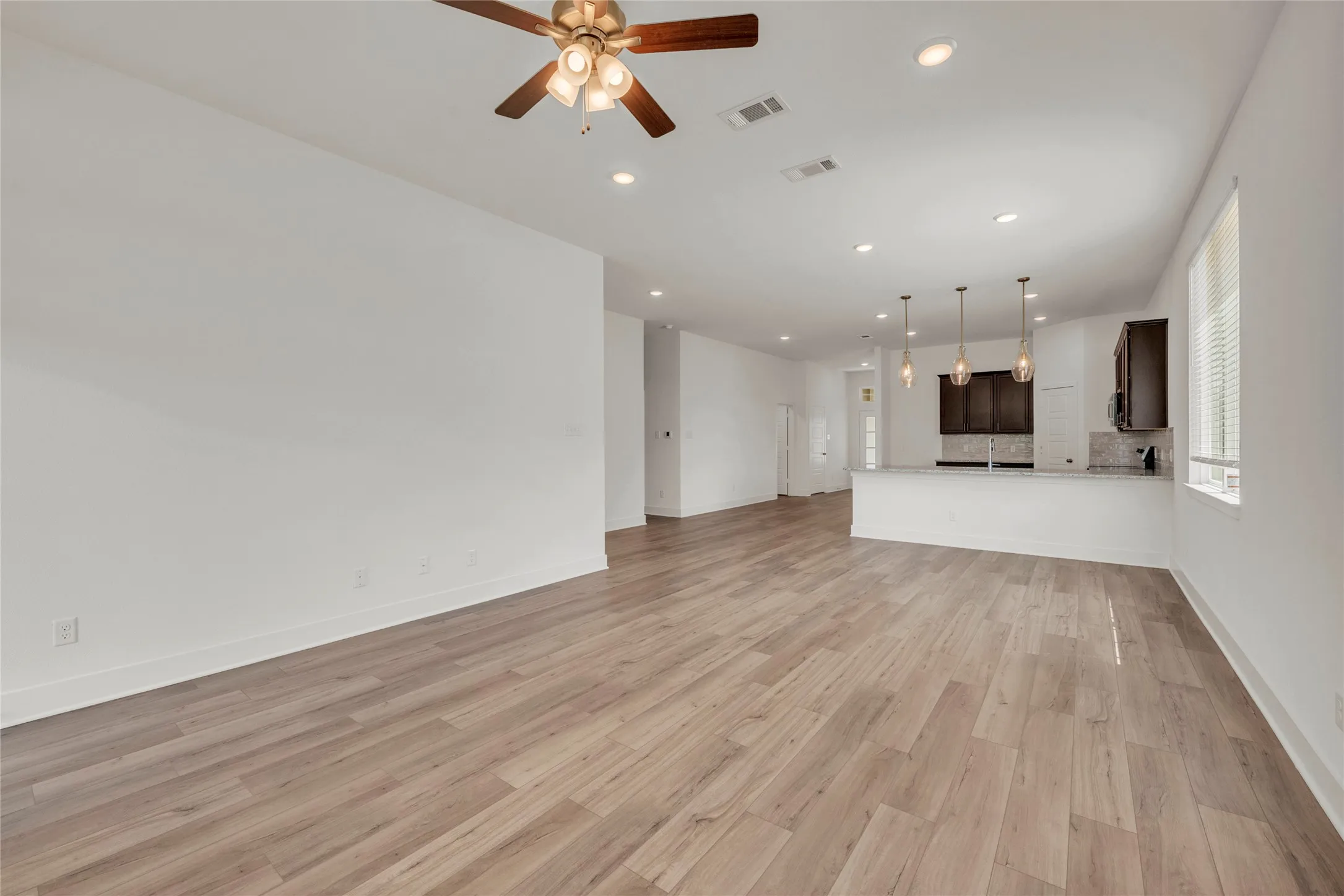 Single Family Residence For Sale in Mc Lennan County , 8012 Candy Lane, Waco, Texas 76708, 4 Bedroom, 3 Bathroom, 2 Garage spaces, 2,043 Sqft, built in 2025, mls#21095739, Real Estate Agent in Waco, Homes For Sale in Mc Lennan county, Homes For Sale in Waco, Realtor in Waco Texas, Real Estate Brokerage Independent Realty Texas, Luminita Cordes Realtor