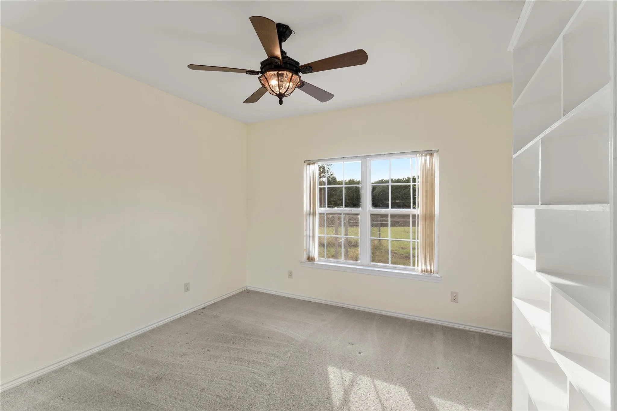 Single Family Residence For Sale in Henderson County , 14856 Fm 59, Athens, Texas 75751, 3 Bedroom, 2 Bathroom, 2 Garage spaces, 2,421 Sqft, built in 2007, Preowned, mls#21091958, Real Estate Agent in Athens, Homes For Sale in Henderson county, Homes For Sale in Athens, Realtor in Athens Texas, Real Estate Brokerage Independent Realty Texas, Luminita Cordes Realtor