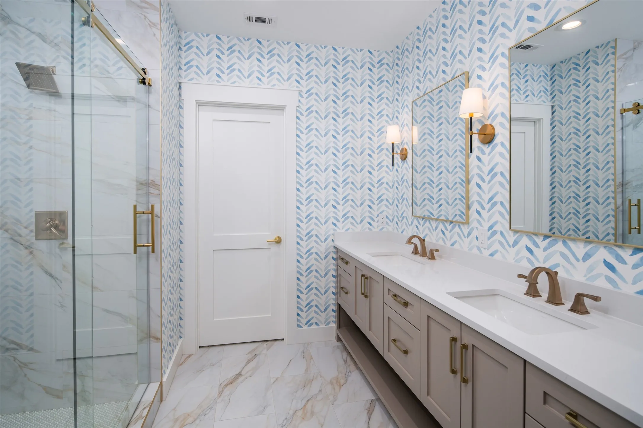 Upstairs guest bathroom