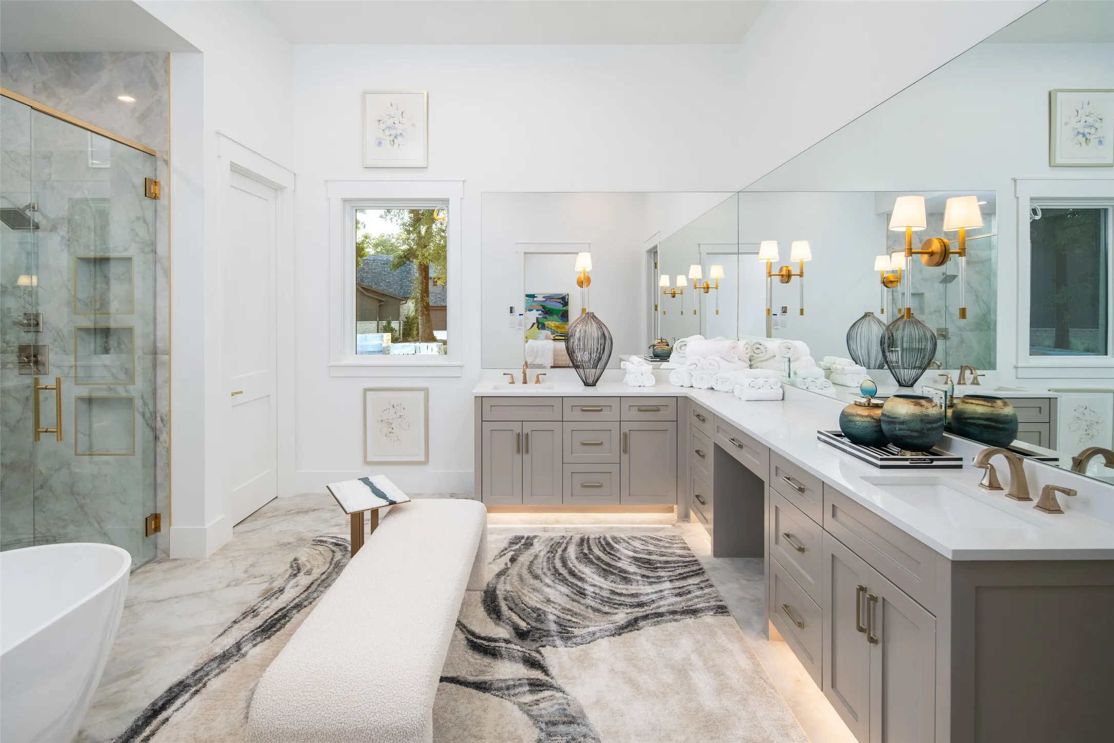 Single Family Residence For Sale in Henderson County , 102 Augusta Drive, Mabank, Texas 75156, 7 Bedroom, 9 Bathroom, 4 Garage spaces, 6,998 Sqft, built in 2024, New Construction - Complete, mls#21060502, Real Estate Agent in Mabank, Homes For Sale in Henderson county, Homes For Sale in Mabank, Realtor in Mabank Texas, Real Estate Brokerage Independent Realty Texas, Luminita Cordes Realtor