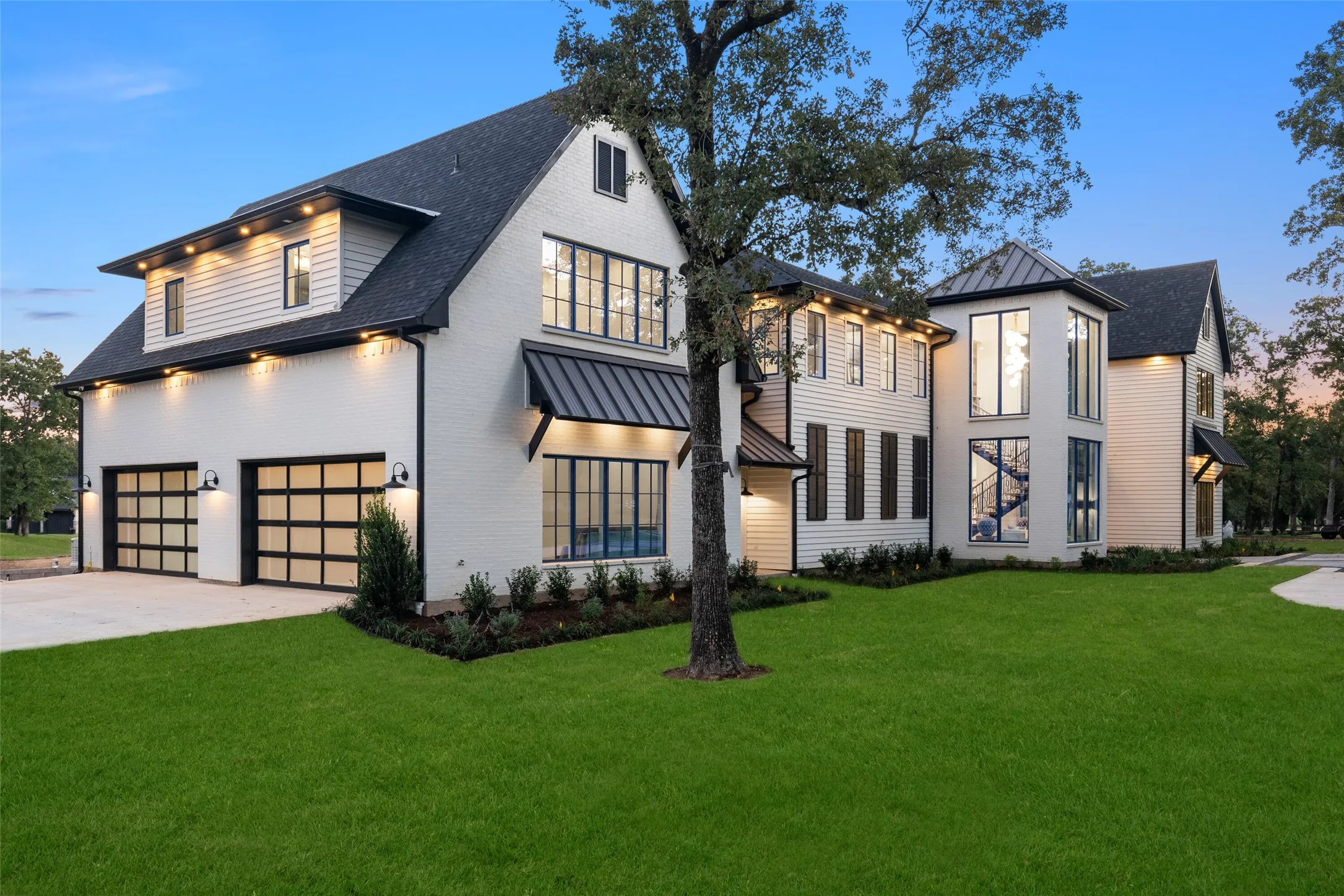 Single Family Residence For Sale in Henderson County , 102 Augusta Drive, Mabank, Texas 75156, 7 Bedroom, 9 Bathroom, 4 Garage spaces, 6,998 Sqft, built in 2024, New Construction - Complete, mls#21060502, Real Estate Agent in Mabank, Homes For Sale in Henderson county, Homes For Sale in Mabank, Realtor in Mabank Texas, Real Estate Brokerage Independent Realty Texas, Luminita Cordes Realtor