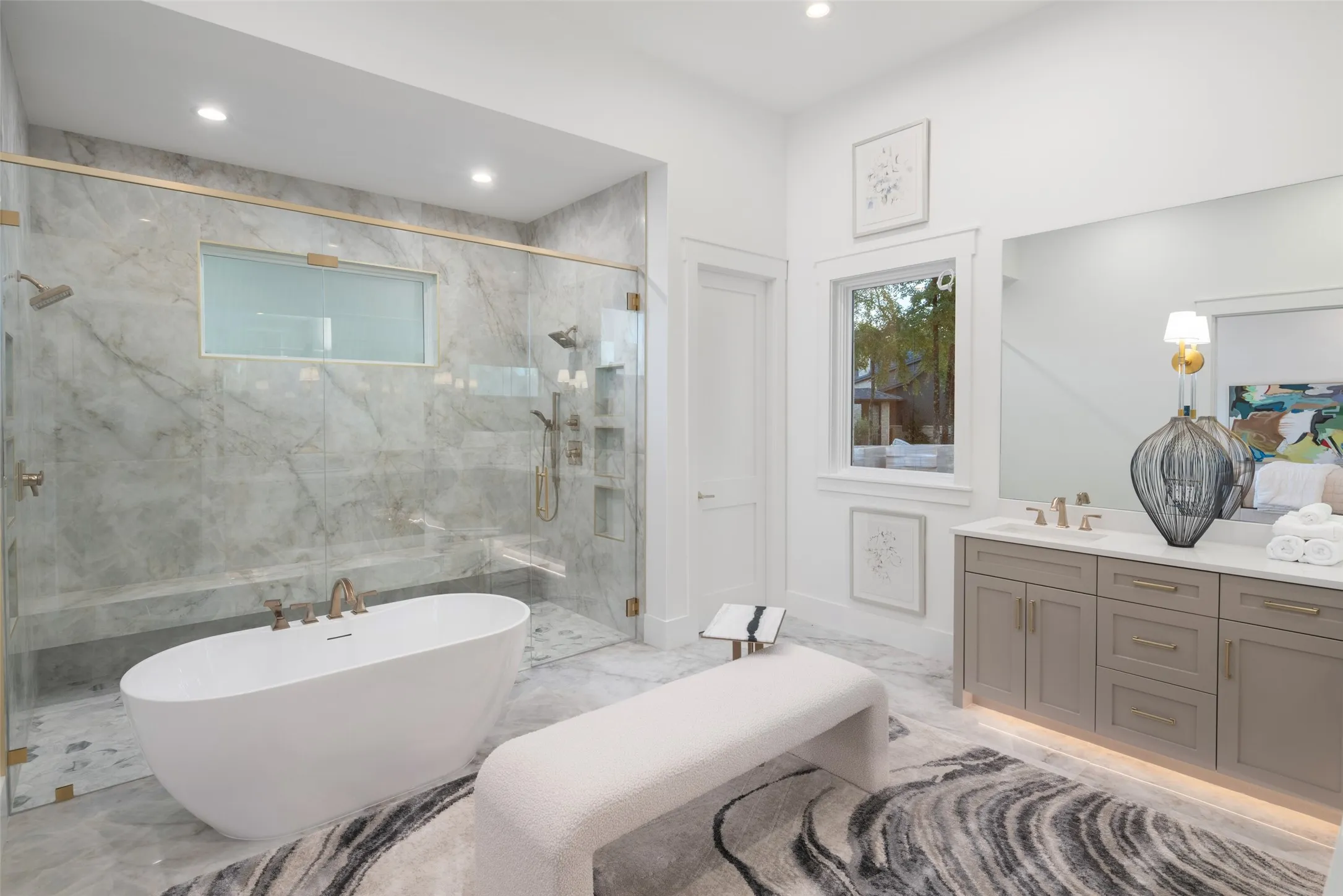 Single Family Residence For Sale in Henderson County , 102 Augusta Drive, Mabank, Texas 75156, 7 Bedroom, 9 Bathroom, 4 Garage spaces, 6,998 Sqft, built in 2024, New Construction - Complete, mls#21060502, Real Estate Agent in Mabank, Homes For Sale in Henderson county, Homes For Sale in Mabank, Realtor in Mabank Texas, Real Estate Brokerage Independent Realty Texas, Luminita Cordes Realtor
