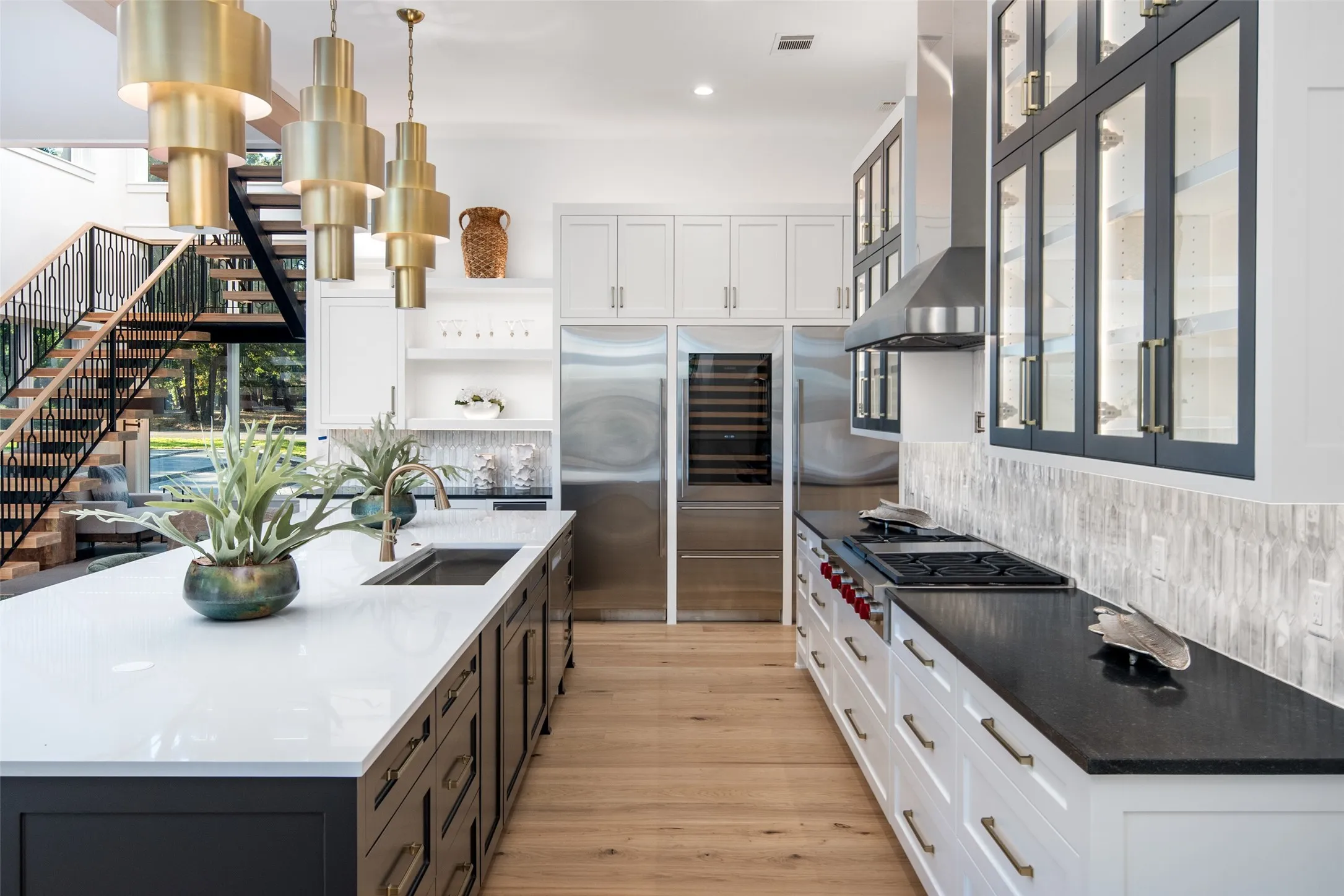 Single Family Residence For Sale in Henderson County , 102 Augusta Drive, Mabank, Texas 75156, 7 Bedroom, 9 Bathroom, 4 Garage spaces, 6,998 Sqft, built in 2024, New Construction - Complete, mls#21060502, Real Estate Agent in Mabank, Homes For Sale in Henderson county, Homes For Sale in Mabank, Realtor in Mabank Texas, Real Estate Brokerage Independent Realty Texas, Luminita Cordes Realtor