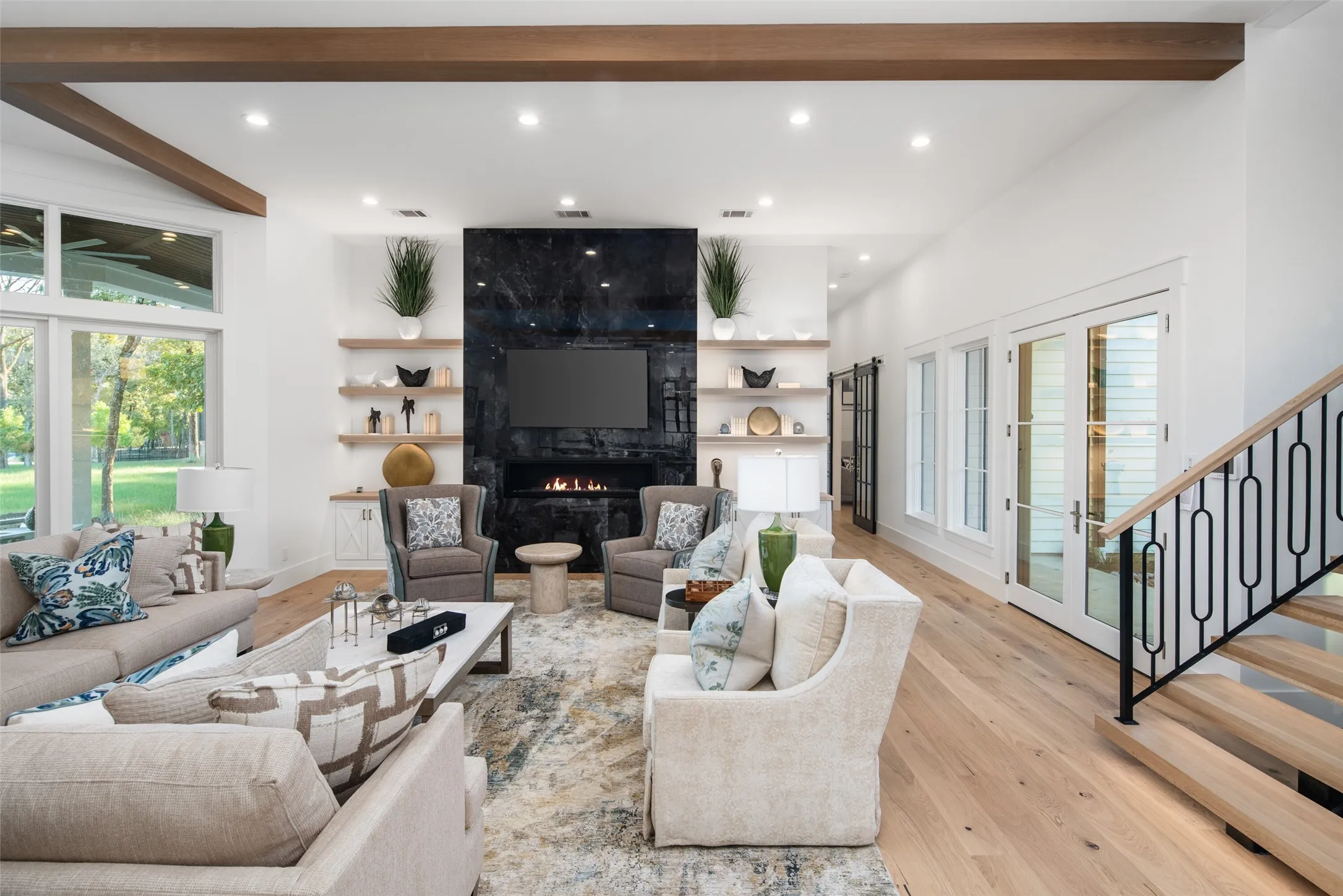 Single Family Residence For Sale in Henderson County , 102 Augusta Drive, Mabank, Texas 75156, 7 Bedroom, 9 Bathroom, 4 Garage spaces, 6,998 Sqft, built in 2024, New Construction - Complete, mls#21060502, Real Estate Agent in Mabank, Homes For Sale in Henderson county, Homes For Sale in Mabank, Realtor in Mabank Texas, Real Estate Brokerage Independent Realty Texas, Luminita Cordes Realtor