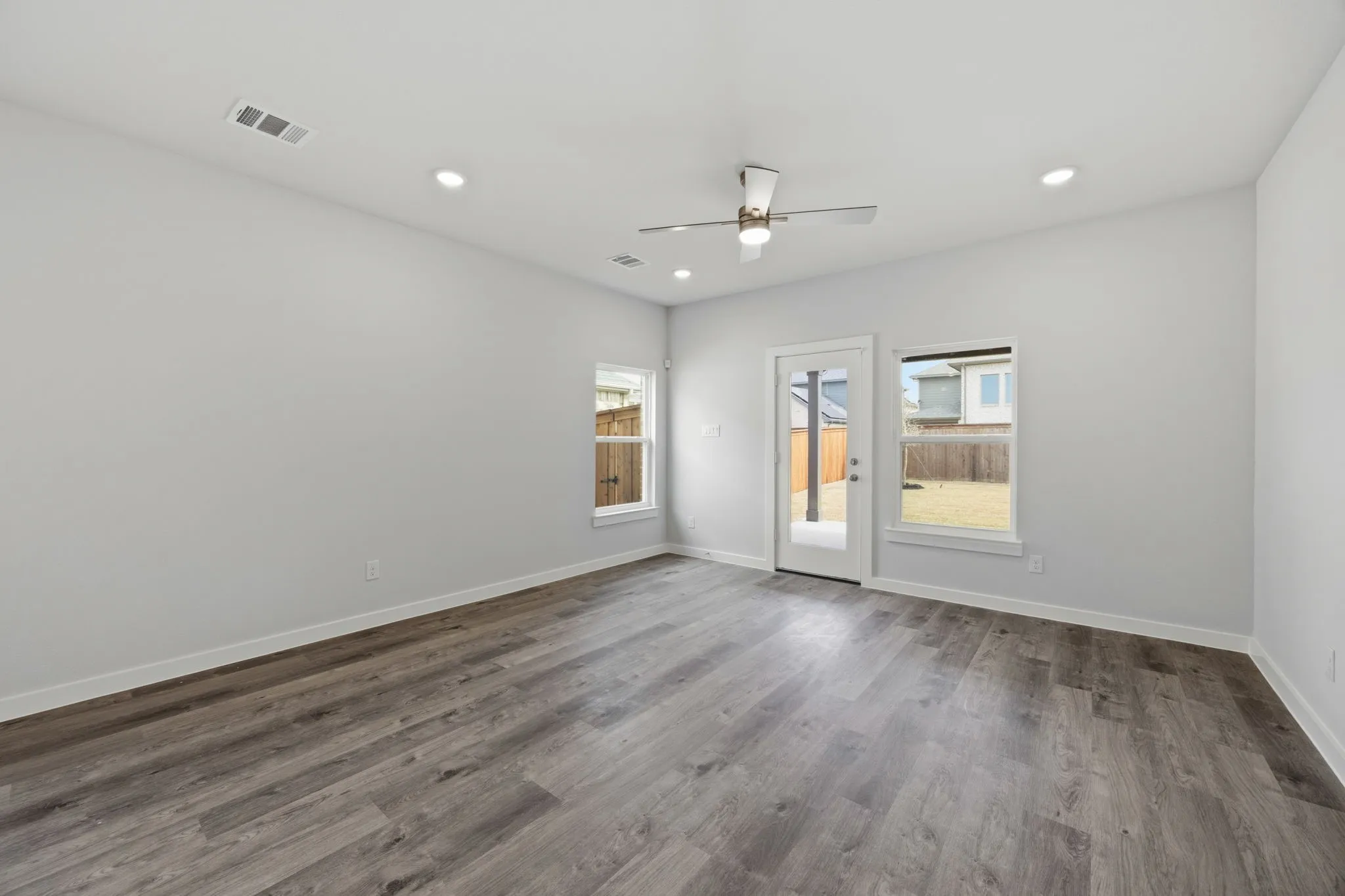 Single Family Residence For Sale in Kaufman County , 730 Carson Drive, Forney, Texas 75126, 4 Bedroom, 3 Bathroom, 2 Garage spaces, 2,260 Sqft, built in 2025, New Construction - Incomplete, mls#21096388, Real Estate Agent in Forney, Homes For Sale in Kaufman county, Homes For Sale in Forney, Realtor in Forney Texas, Real Estate Brokerage Independent Realty Texas, Luminita Cordes Realtor