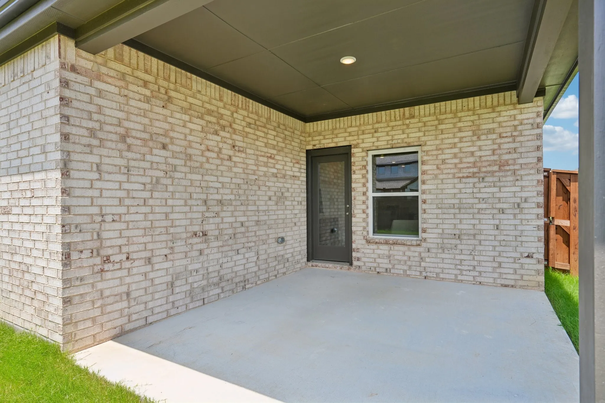 Single Family Residence For Sale in Kaufman County , 746 Carson Drive, Forney, Texas 75126, 4 Bedroom, 3 Bathroom, 3 Garage spaces, 2,260 Sqft, built in 2025, New Construction - Complete, mls#21096396, Real Estate Agent in Forney, Homes For Sale in Kaufman county, Homes For Sale in Forney, Realtor in Forney Texas, Real Estate Brokerage Independent Realty Texas, Luminita Cordes Realtor