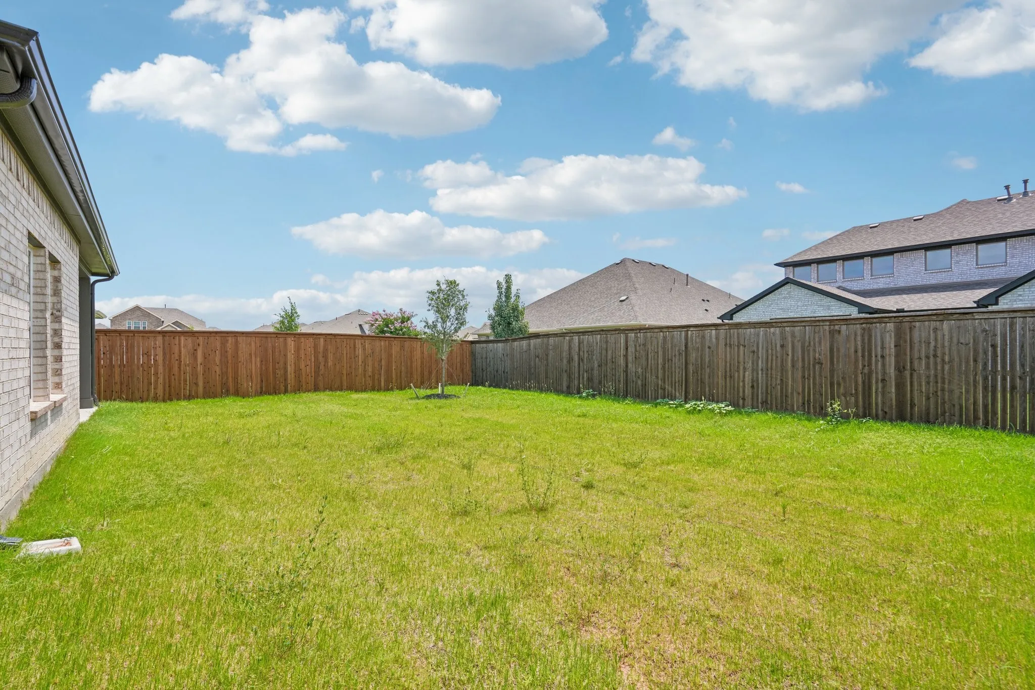 Single Family Residence For Sale in Kaufman County , 746 Carson Drive, Forney, Texas 75126, 4 Bedroom, 3 Bathroom, 3 Garage spaces, 2,260 Sqft, built in 2025, New Construction - Complete, mls#21096396, Real Estate Agent in Forney, Homes For Sale in Kaufman county, Homes For Sale in Forney, Realtor in Forney Texas, Real Estate Brokerage Independent Realty Texas, Luminita Cordes Realtor