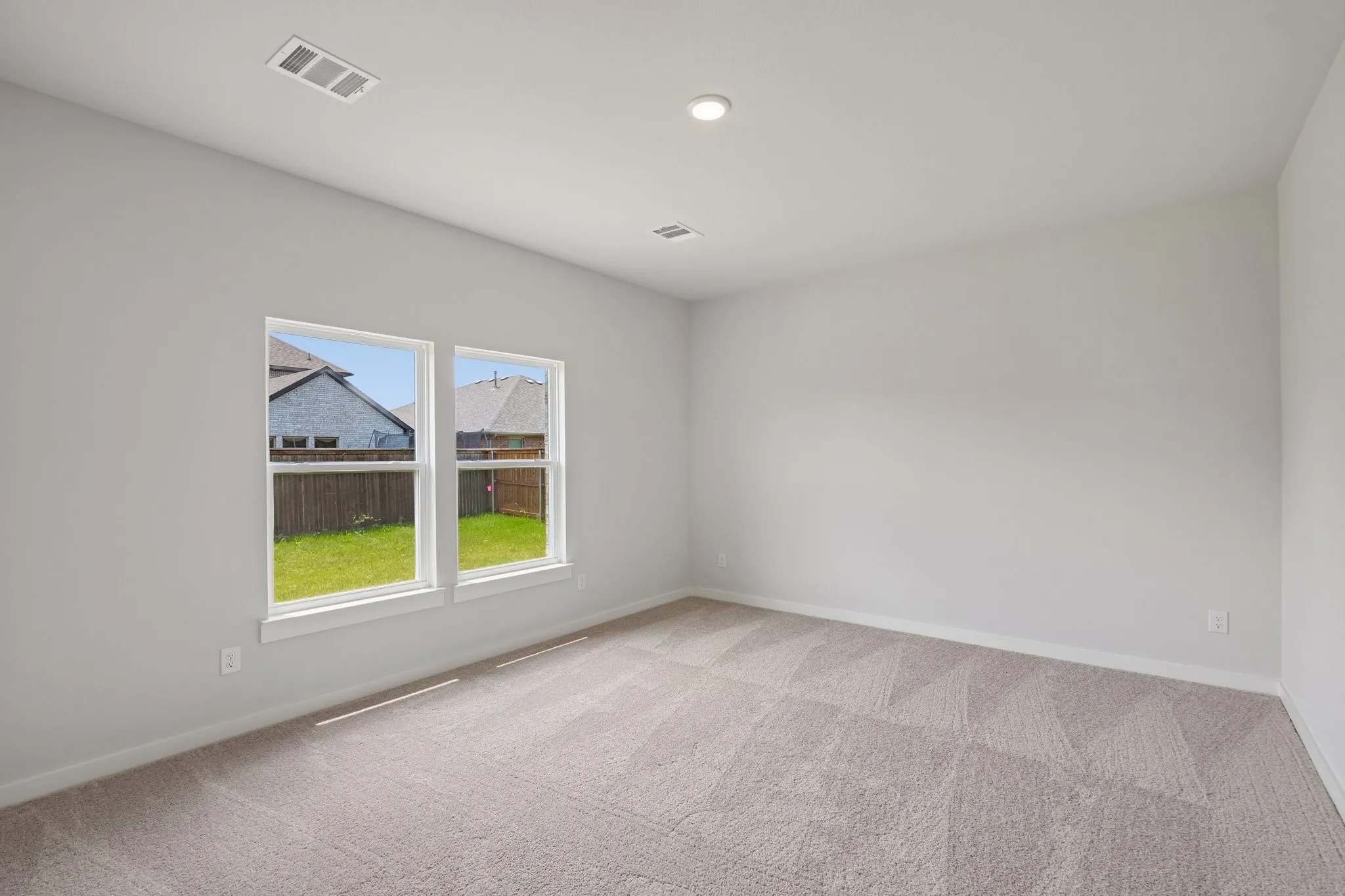 Single Family Residence For Sale in Kaufman County , 746 Carson Drive, Forney, Texas 75126, 4 Bedroom, 3 Bathroom, 3 Garage spaces, 2,260 Sqft, built in 2025, New Construction - Complete, mls#21096396, Real Estate Agent in Forney, Homes For Sale in Kaufman county, Homes For Sale in Forney, Realtor in Forney Texas, Real Estate Brokerage Independent Realty Texas, Luminita Cordes Realtor