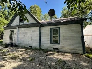 Single Family Residence For Sale in Fannin County , 503 Braz Street, Bonham, Texas 75418, 2 Bedroom, 2 Bathroom, Garage spaces, 896 Sqft, built in 1940, mls#21096391, Real Estate Agent in Bonham, Homes For Sale in Fannin county, Homes For Sale in Bonham, Realtor in Bonham Texas, Real Estate Brokerage Independent Realty Texas, Luminita Cordes Realtor