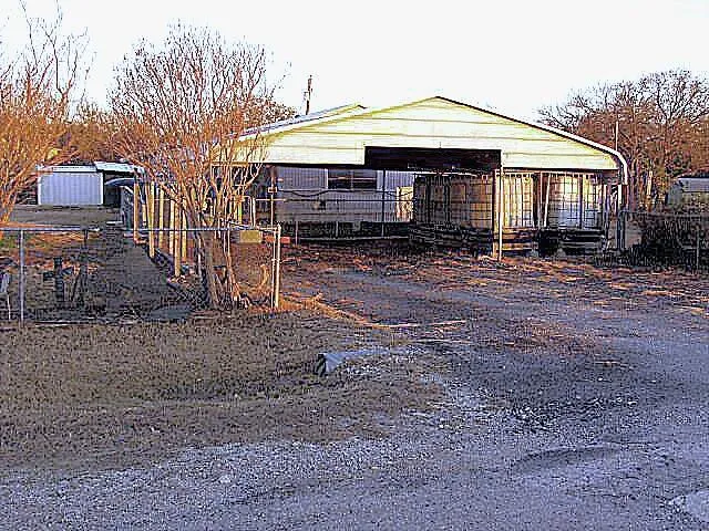 Triple-wide carport