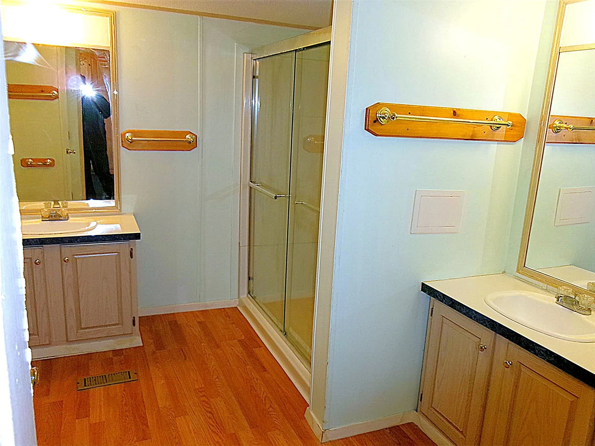Mobile Home For Sale in Brown County , 3231 Portside Drive, May, Texas 76857, 3 Bedroom, 2 Bathroom, 2 Garage spaces, 1,216 Sqft, built in 1995, Preowned, mls#21096022, Real Estate Agent in May, Homes For Sale in Brown county, Homes For Sale in May, Realtor in May Texas, Real Estate Brokerage Independent Realty Texas, Luminita Cordes Realtor