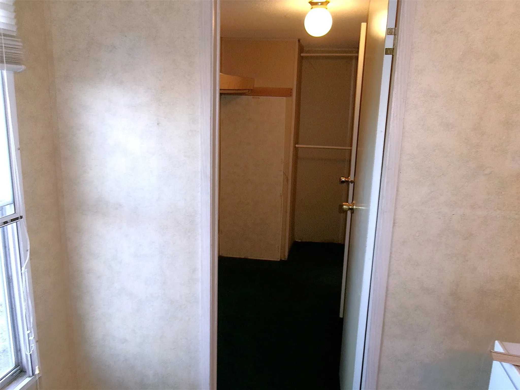 Large primary bedroom closet