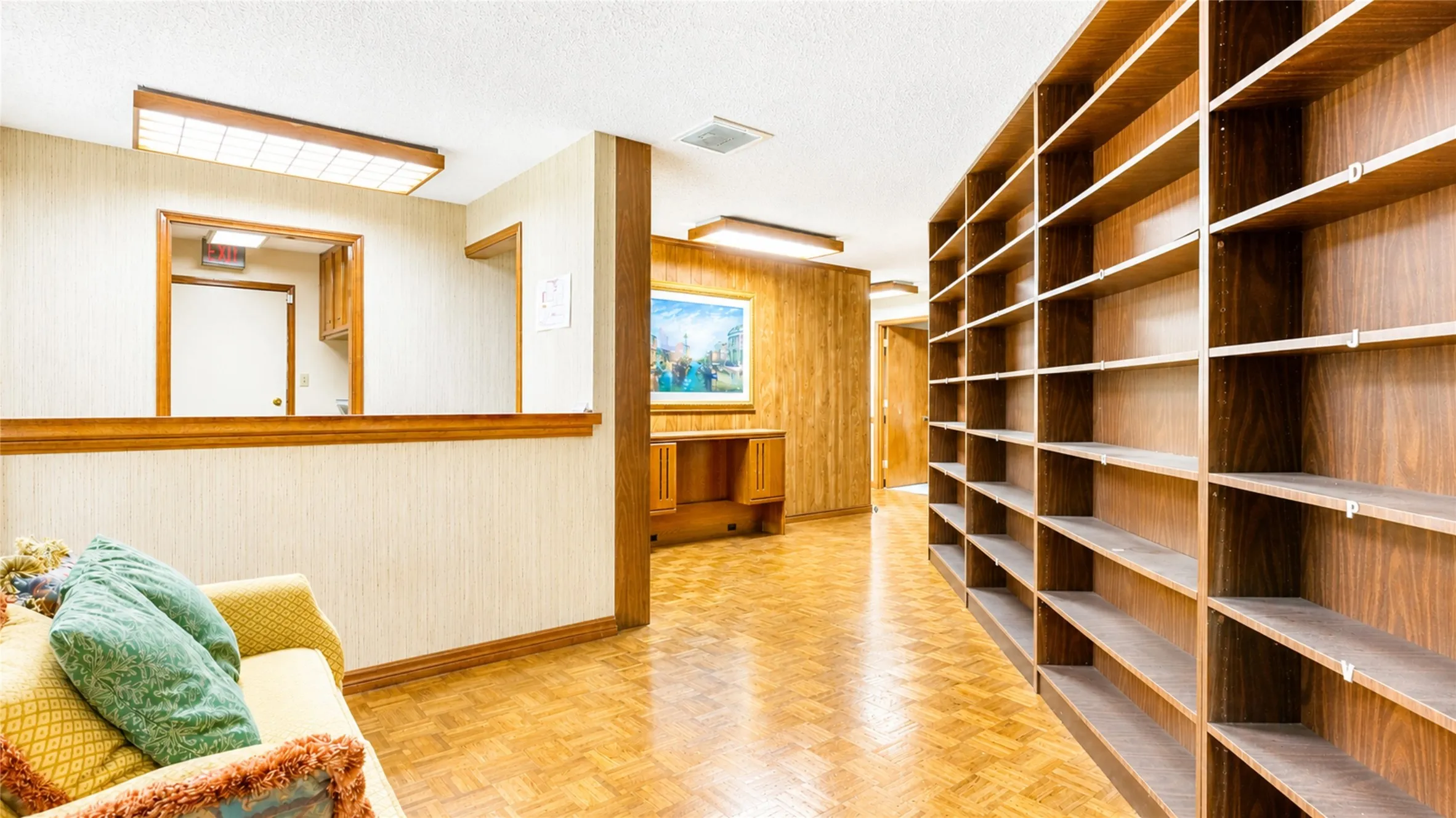 Office For Sale in Dallas County , 12989 Jupiter Road 103, 104 & 105, Dallas, Texas 75238, 0, 0, Garage spaces, 0 Sqft, built in 1982, Preowned, Price $597,500, mls#21096525, Real Estate Agent in Dallas, Homes For Sale in Dallas county, Homes For Sale in Dallas, Realtor in Dallas Texas, Real Estate Brokerage Independent Realty Texas, Luminita Cordes Realtor