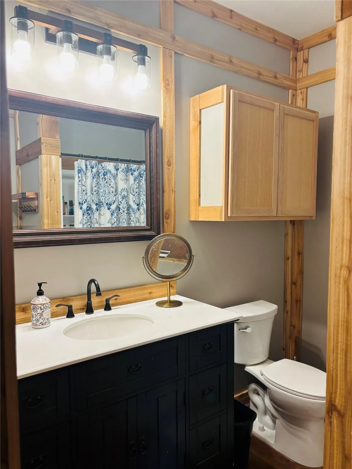 Bath with Shower