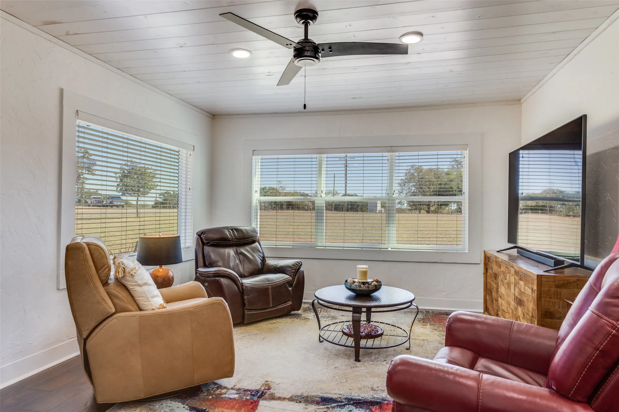 Single Family Residence For Sale in Eastland County , 2025 Highway 112, Eastland, Texas 76448, 3 Bedroom, 2 Bathroom, Garage spaces, 1,815 Sqft, built in 1934, Preowned, mls#21093442, Real Estate Agent in Eastland, Homes For Sale in Eastland county, Homes For Sale in Eastland, Realtor in Eastland Texas, Real Estate Brokerage Independent Realty Texas, Luminita Cordes Realtor