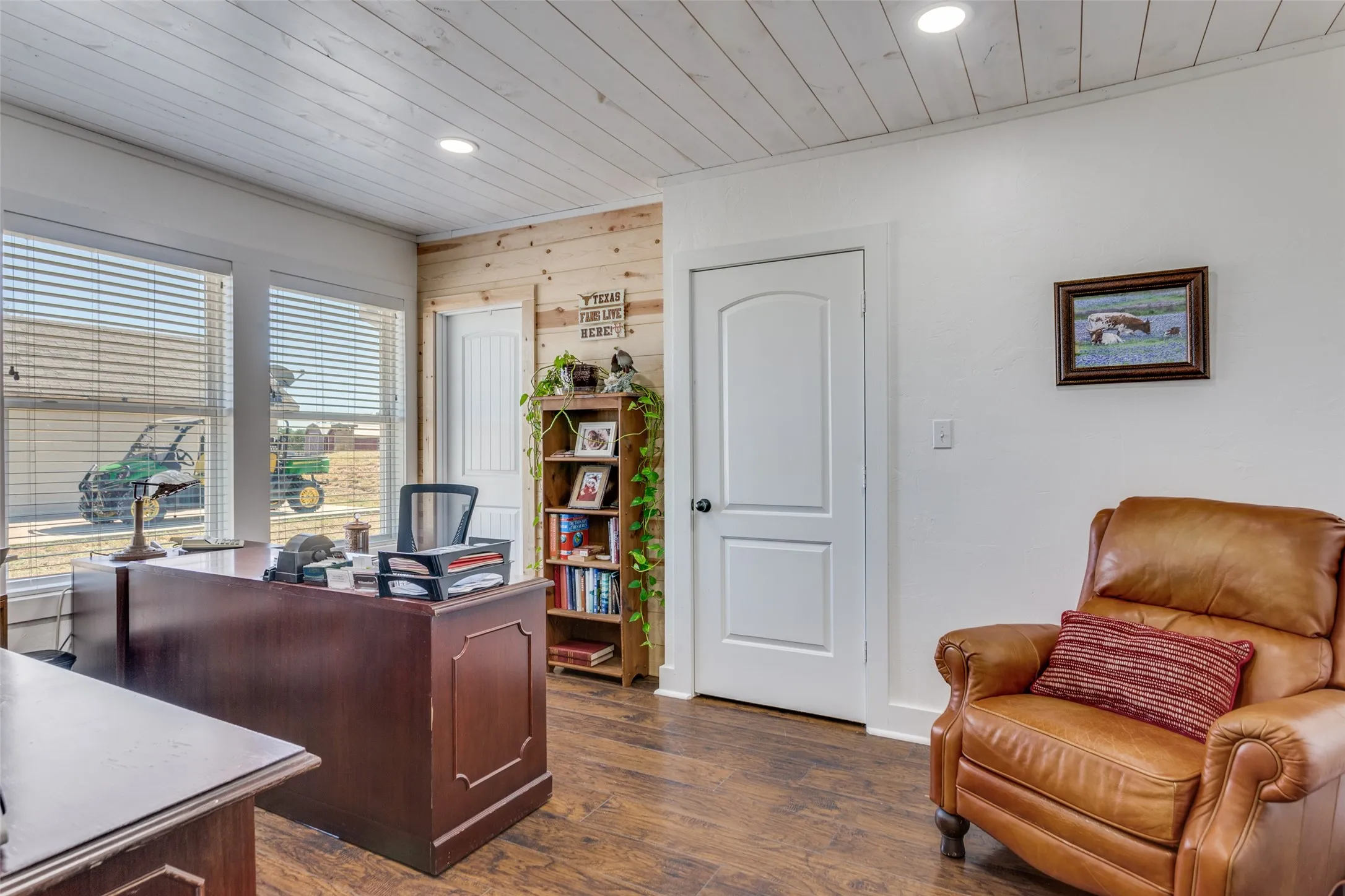Office/third bedroom