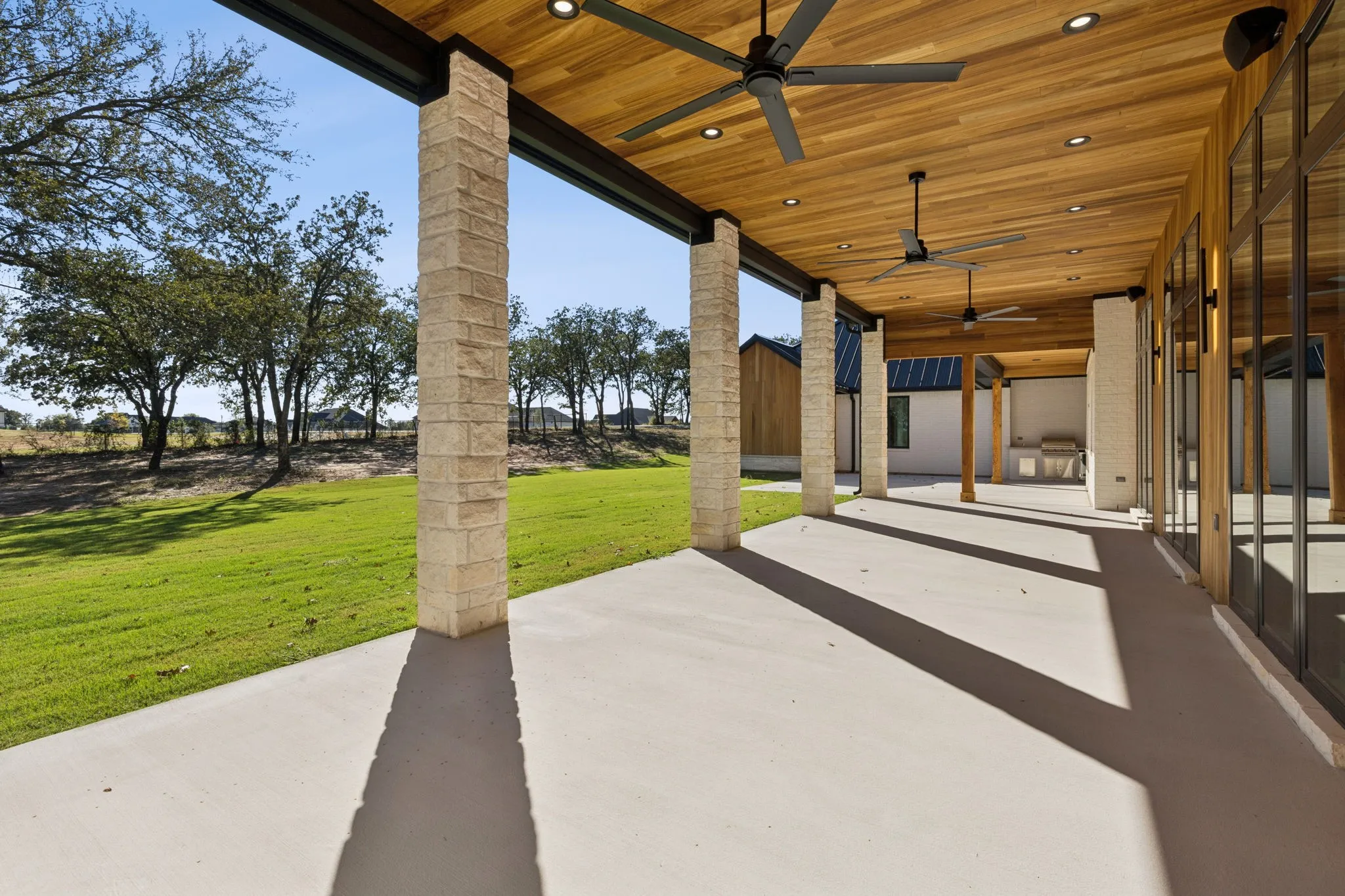 Single Family Residence For Sale in Parker County , 200 Dan Russell Bend, Weatherford, Texas 76087, 4 Bedroom, 5 Bathroom, 4 Garage spaces, 5,134 Sqft, built in 2025, mls#21096831, Real Estate Agent in Weatherford, Homes For Sale in Parker county, Homes For Sale in Weatherford, Realtor in Weatherford Texas, Real Estate Brokerage Independent Realty Texas, Luminita Cordes Realtor