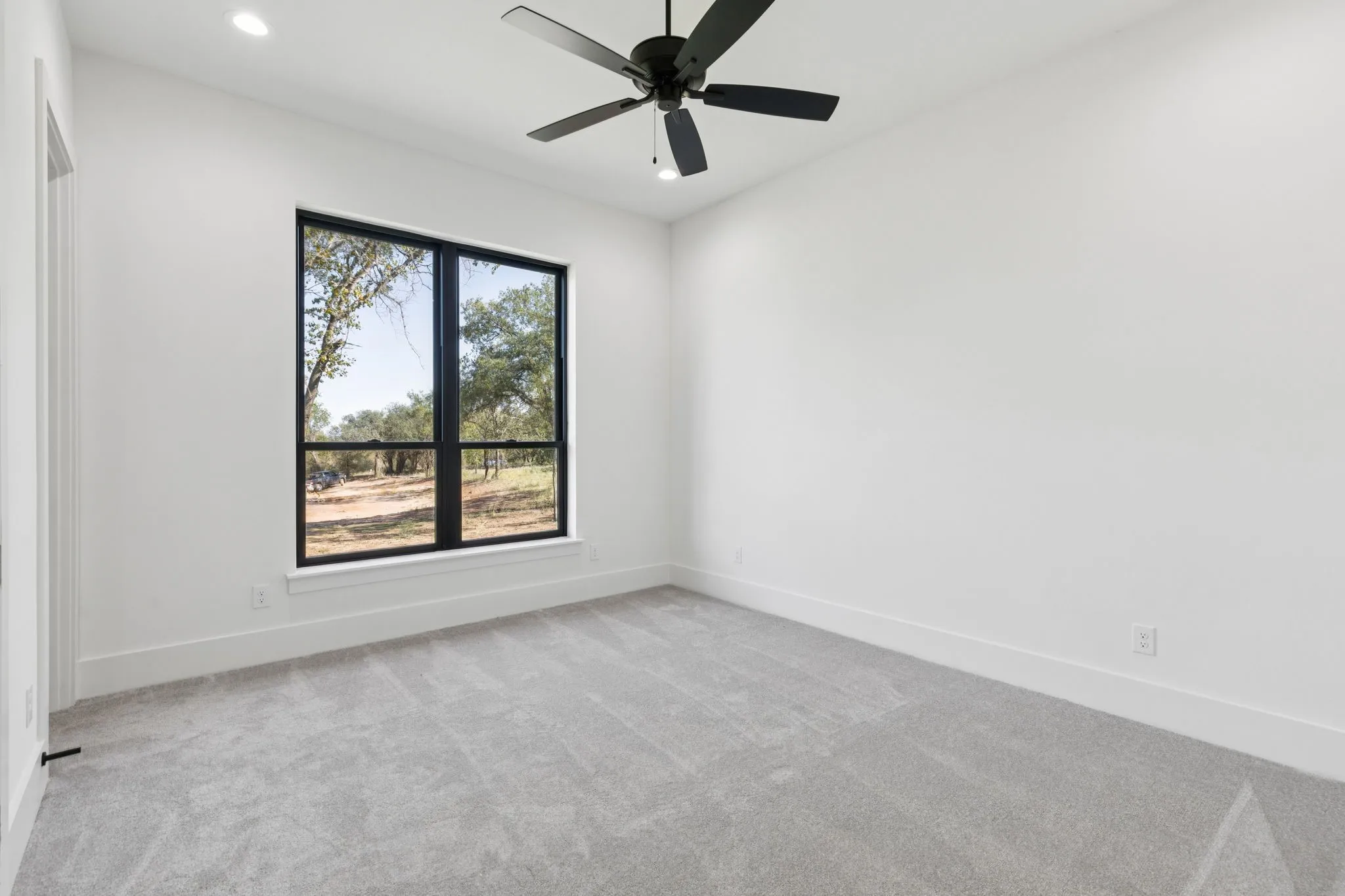 Single Family Residence For Sale in Parker County , 200 Dan Russell Bend, Weatherford, Texas 76087, 4 Bedroom, 5 Bathroom, 4 Garage spaces, 5,134 Sqft, built in 2025, mls#21096831, Real Estate Agent in Weatherford, Homes For Sale in Parker county, Homes For Sale in Weatherford, Realtor in Weatherford Texas, Real Estate Brokerage Independent Realty Texas, Luminita Cordes Realtor