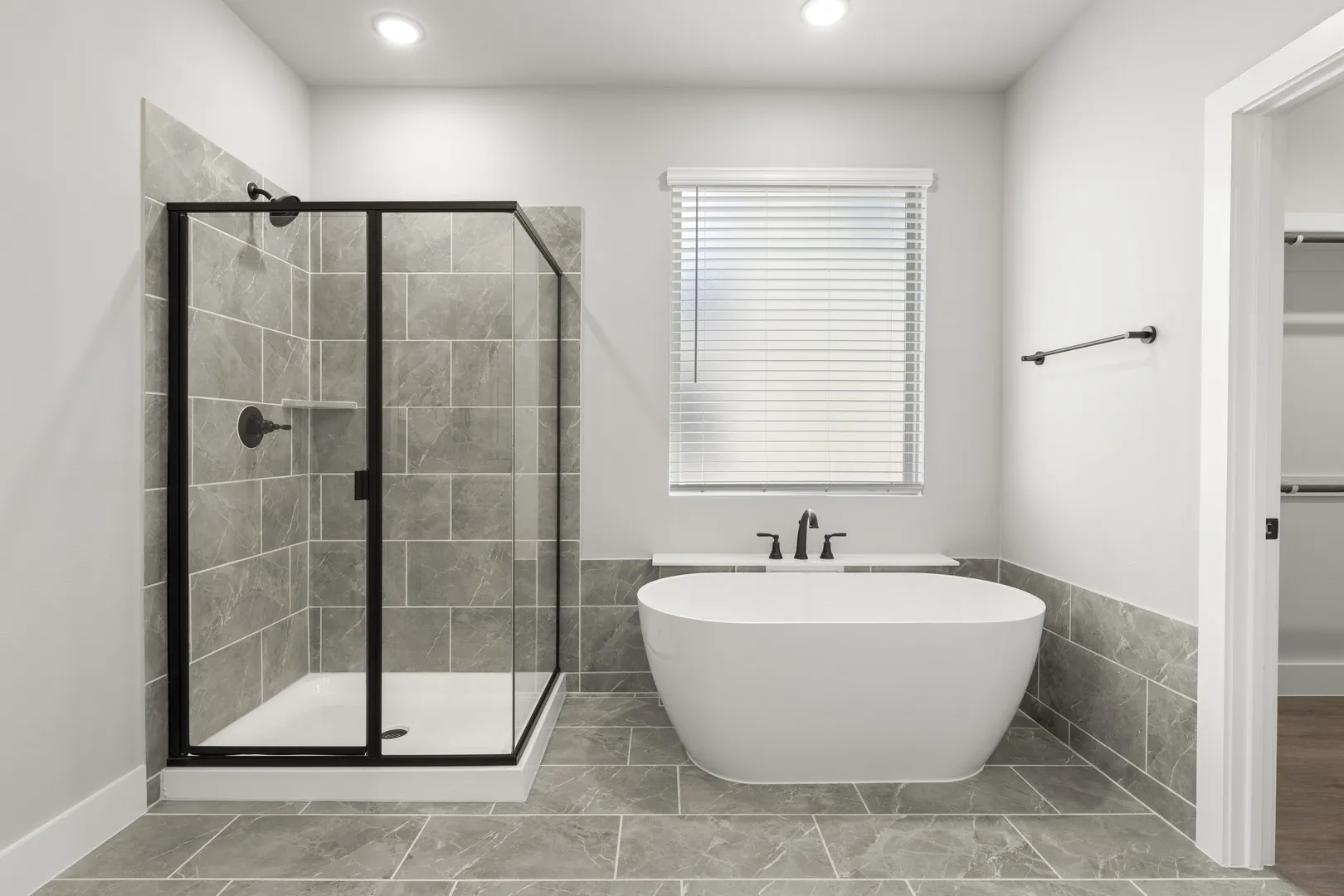 19. 2364 Bell - Bath (2)