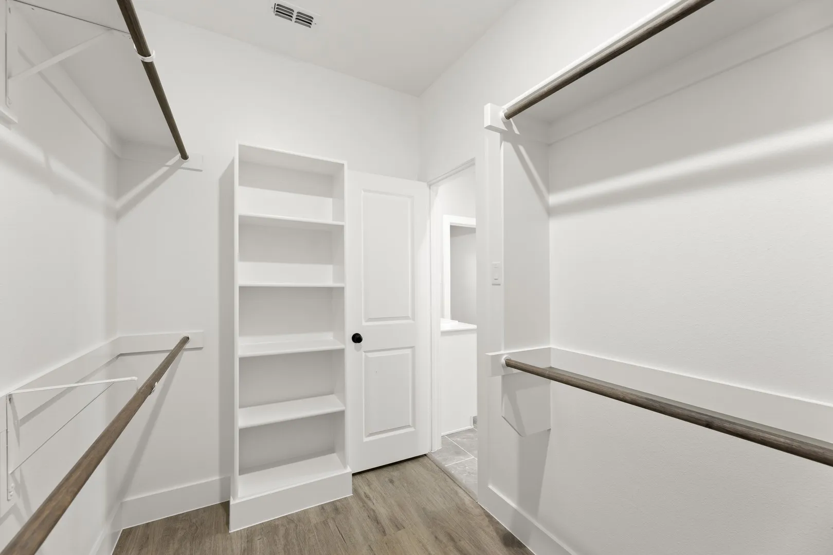 22. 2364 Bell - Closet