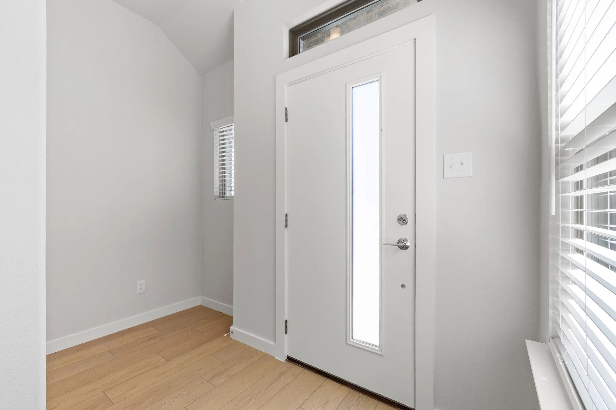 Single Family Residence For Rent in Collin County , 106 Travine, Mc Kinney, Texas 75071, 3 Bedroom, 2 Bathroom, 2 Garage spaces, 1,600 Sqft, built in 2024, mls#21097044, Real Estate Agent in Mc Kinney, Homes For Rent in Collin county, Homes For Rent in Mc Kinney, Realtor in Mc Kinney Texas, Real Estate Brokerage Independent Realty Texas, Luminita Cordes Realtor