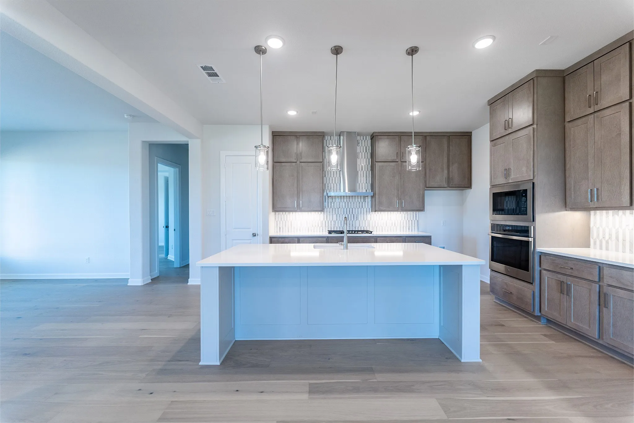 Single Family Residence For Sale in Rockwall County , 3908 Friendship Court, Heath, Texas 75126, 3 Bedrooms, 4 Bathrooms, 3 Garage spaces, 3,635 Sqft, built in 2025, New Construction - Complete, Price $789,990, mls#21098018, Real Estate Agent in Heath, Homes For Sale in Rockwall county, Homes For Sale in Heath, Realtor in Heath Texas, Real Estate Brokerage Independent Realty Texas, Luminita Cordes Realtor