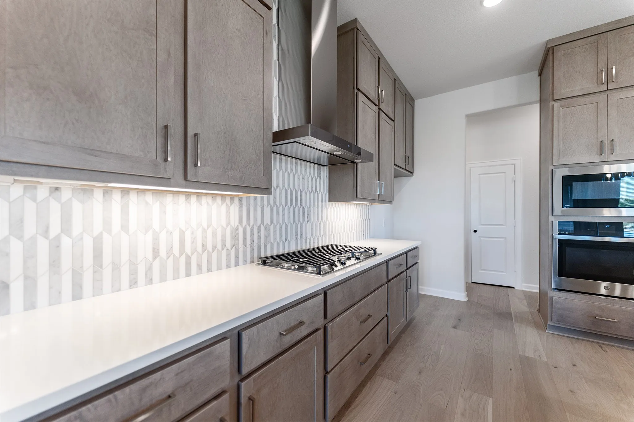 Single Family Residence For Sale in Rockwall County , 3908 Friendship Court, Heath, Texas 75126, 3 Bedrooms, 4 Bathrooms, 3 Garage spaces, 3,635 Sqft, built in 2025, New Construction - Complete, Price $789,990, mls#21098018, Real Estate Agent in Heath, Homes For Sale in Rockwall county, Homes For Sale in Heath, Realtor in Heath Texas, Real Estate Brokerage Independent Realty Texas, Luminita Cordes Realtor