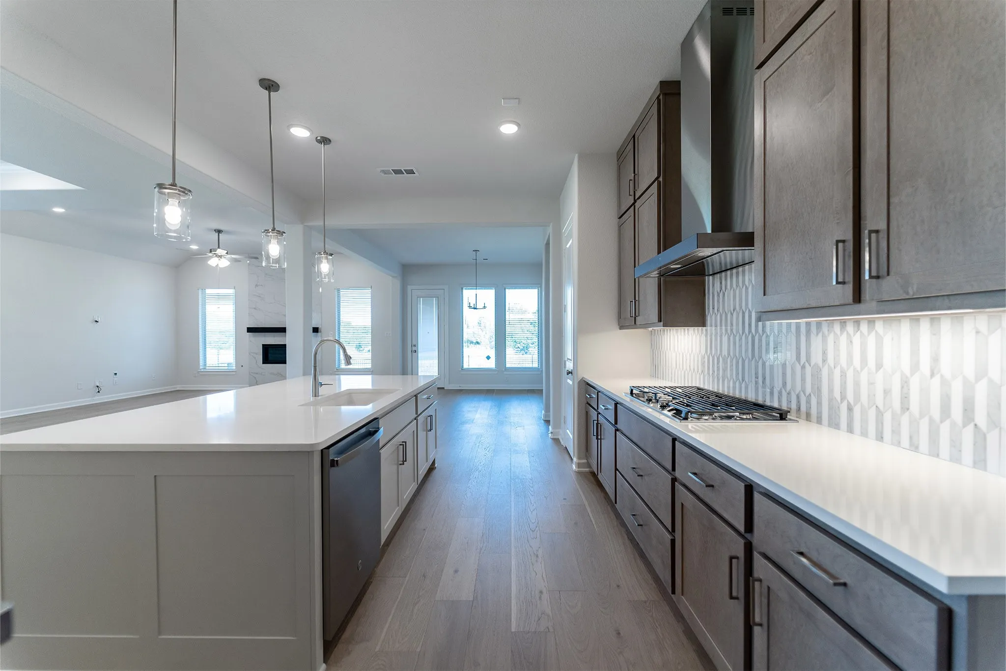 Single Family Residence For Sale in Rockwall County , 3908 Friendship Court, Heath, Texas 75126, 3 Bedrooms, 4 Bathrooms, 3 Garage spaces, 3,635 Sqft, built in 2025, New Construction - Complete, Price $789,990, mls#21098018, Real Estate Agent in Heath, Homes For Sale in Rockwall county, Homes For Sale in Heath, Realtor in Heath Texas, Real Estate Brokerage Independent Realty Texas, Luminita Cordes Realtor