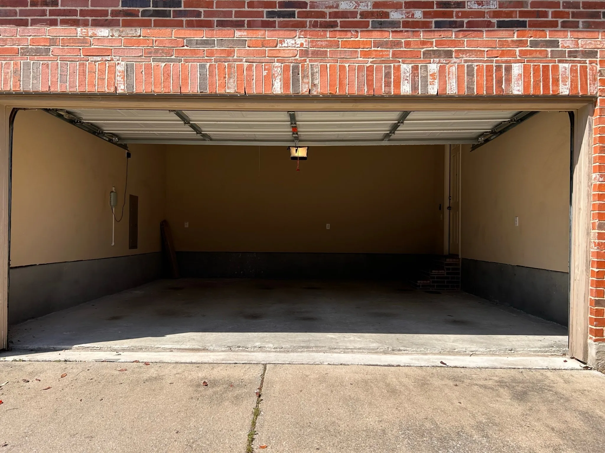 Single Family Residence For Rent in Collin County , 6794 Calm Meadow Drive, Frisco, Texas 75035, 3 Bedroom, 3 Bathroom, 2 Garage spaces, 3,037 Sqft, built in 2004, mls#21098139, Real Estate Agent in Frisco, Homes For Rent in Collin county, Homes For Rent in Frisco, Realtor in Frisco Texas, Real Estate Brokerage Independent Realty Texas, Luminita Cordes Realtor