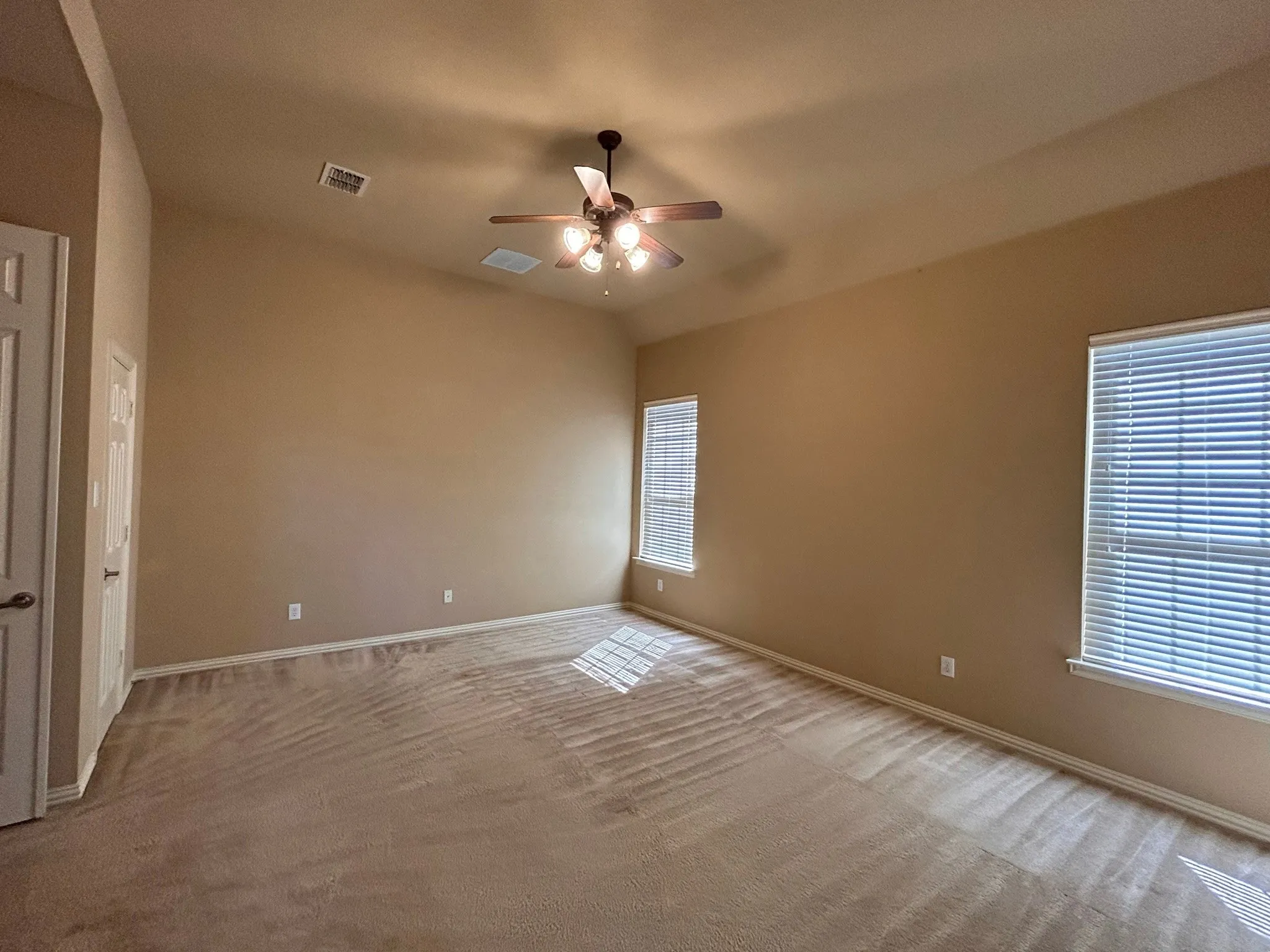 Single Family Residence For Rent in Collin County , 6794 Calm Meadow Drive, Frisco, Texas 75035, 3 Bedroom, 3 Bathroom, 2 Garage spaces, 3,037 Sqft, built in 2004, mls#21098139, Real Estate Agent in Frisco, Homes For Rent in Collin county, Homes For Rent in Frisco, Realtor in Frisco Texas, Real Estate Brokerage Independent Realty Texas, Luminita Cordes Realtor